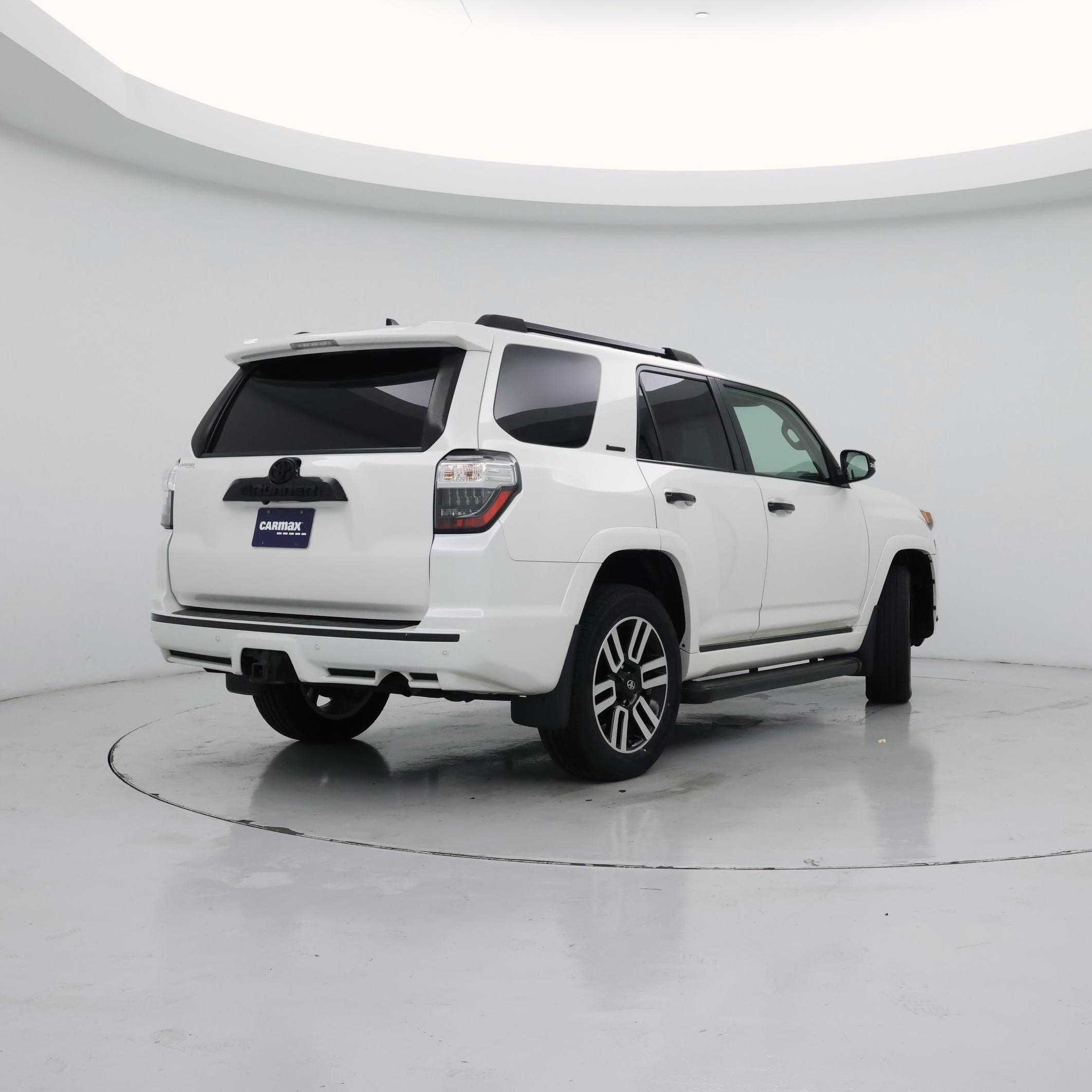 Thumbnail: 2019 Toyota 4Runner - 8