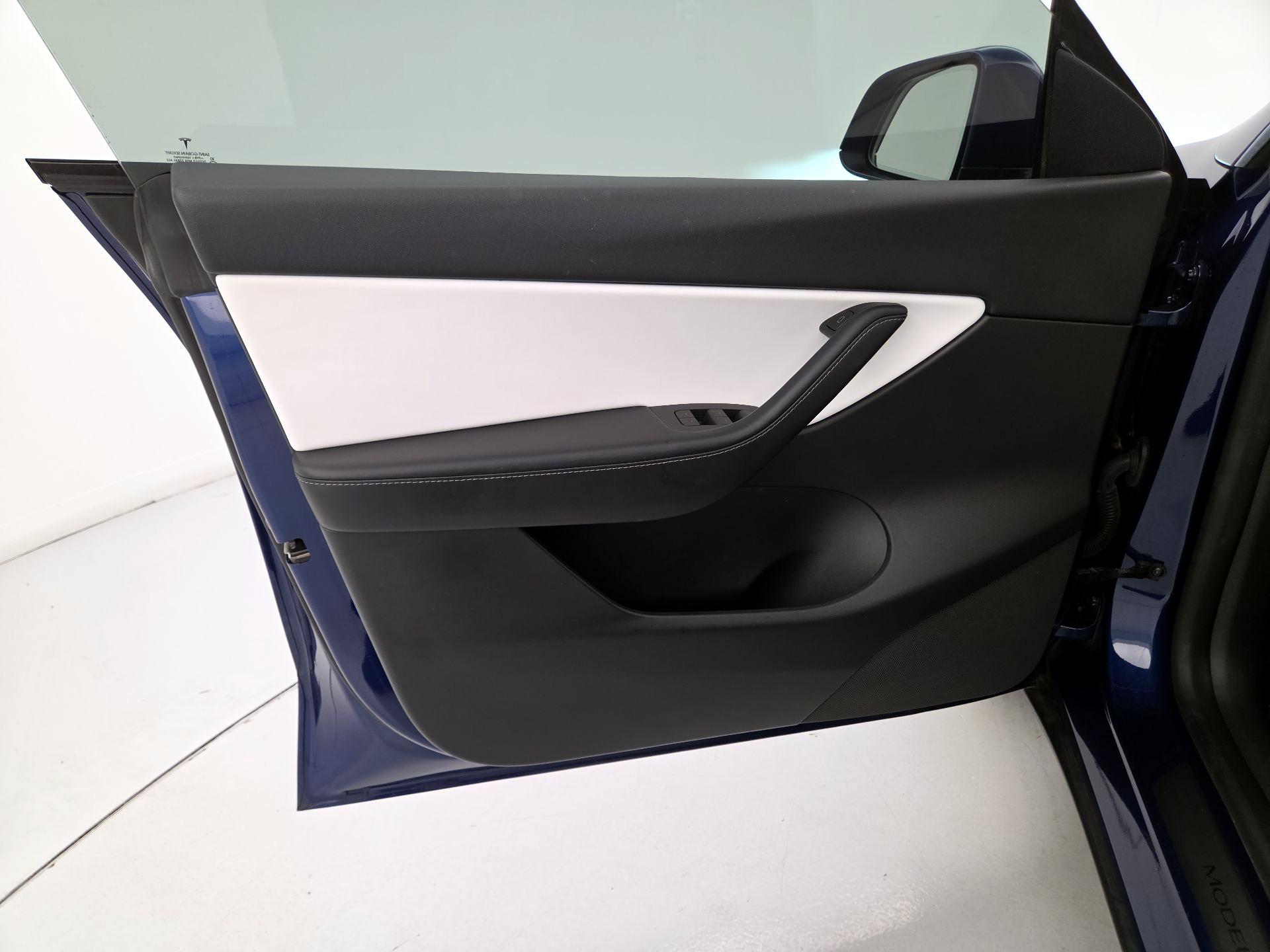 Thumbnail: 2021 Tesla Model Y - 12