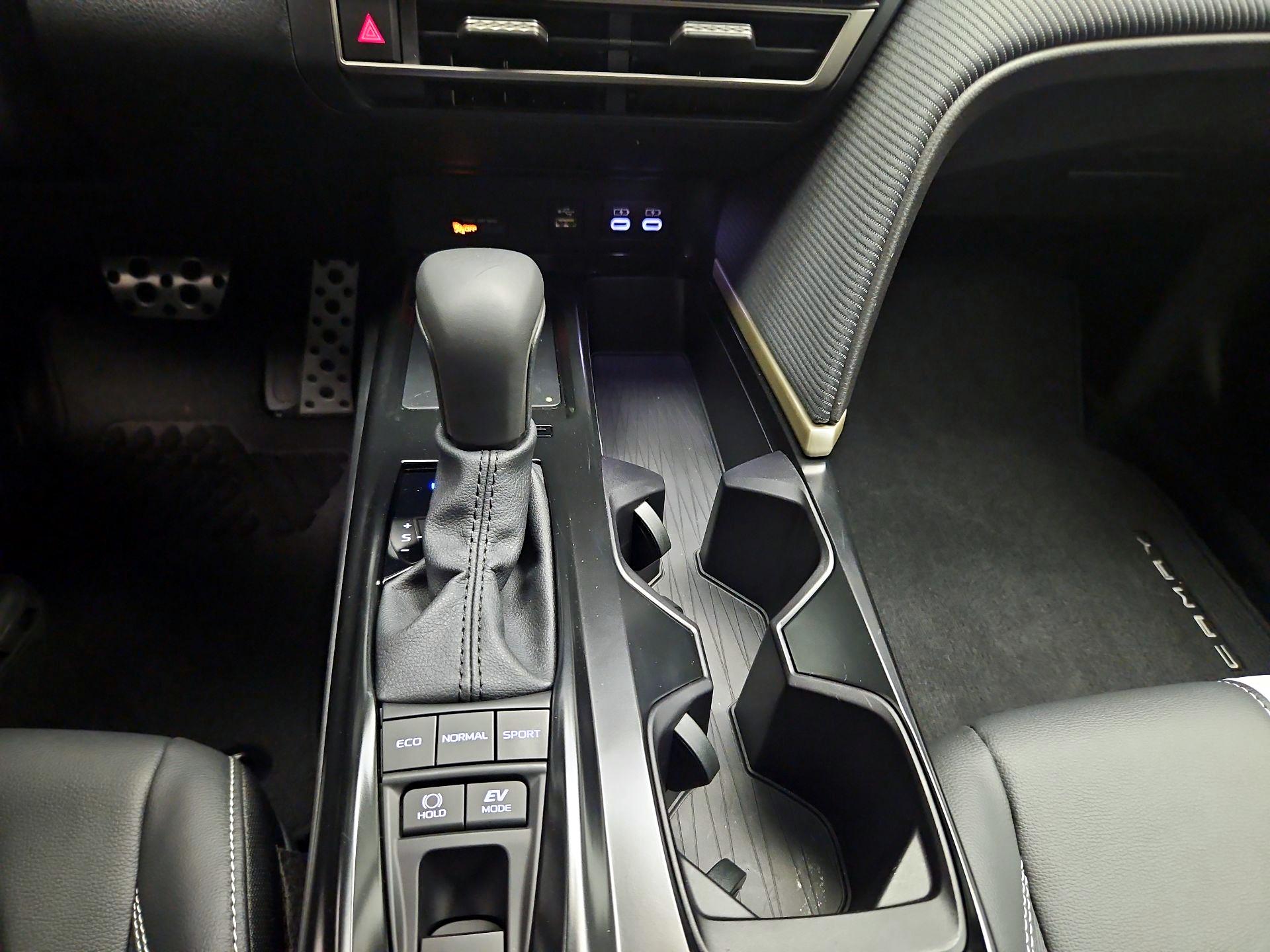 Thumbnail: 2025 Toyota Camry - 16
