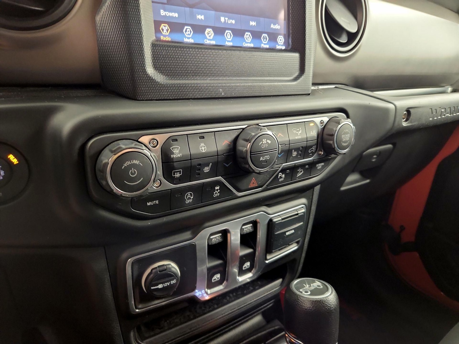 2018 Jeep All-New Wrangler Sport S - Photo 17