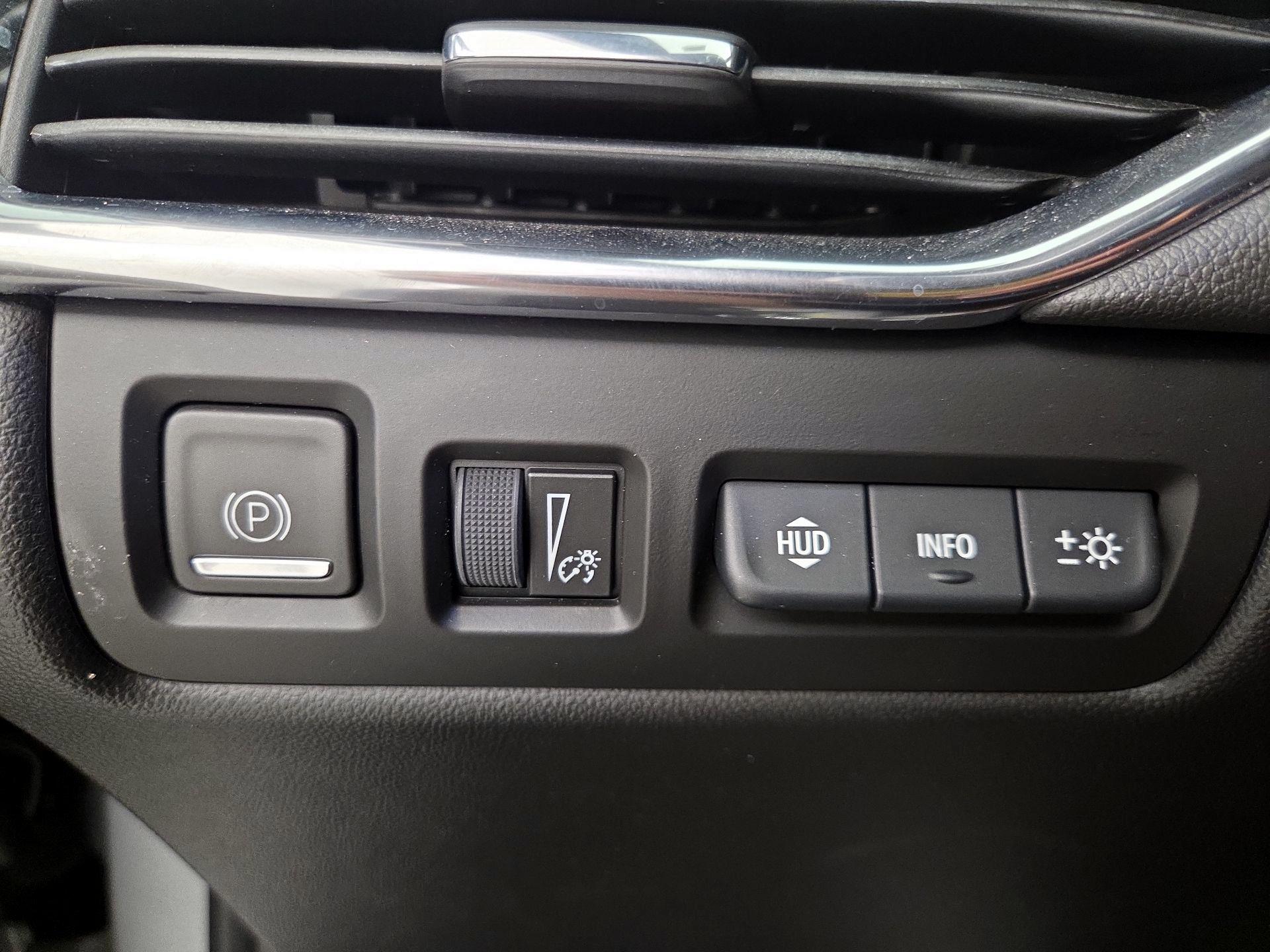 Thumbnail: 2019 Cadillac XT4 - 13