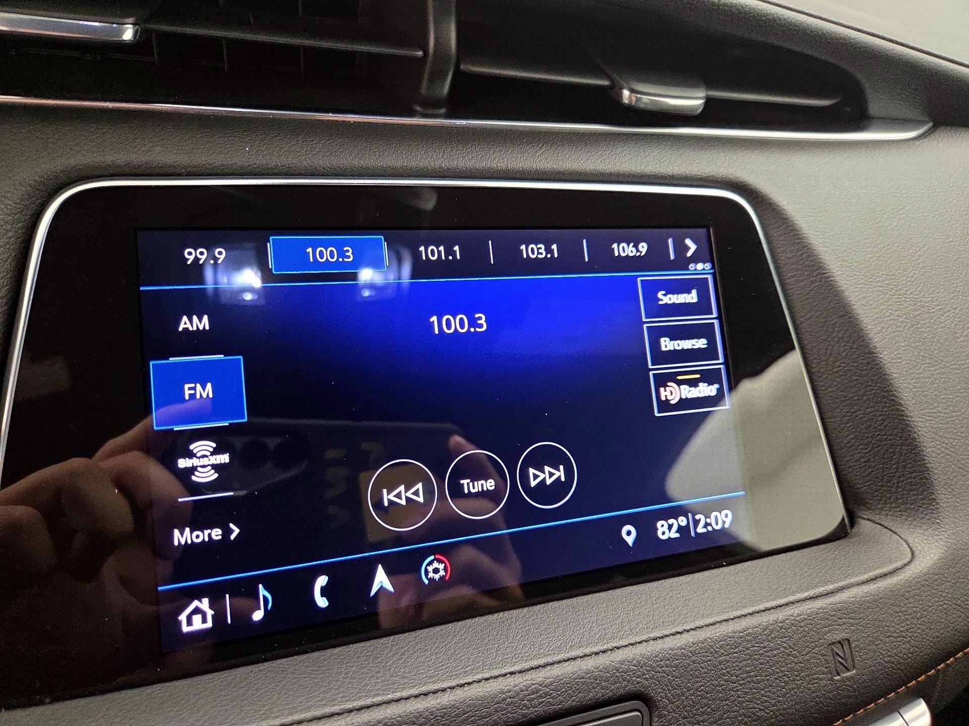 Thumbnail: 2019 Cadillac XT4 - 16
