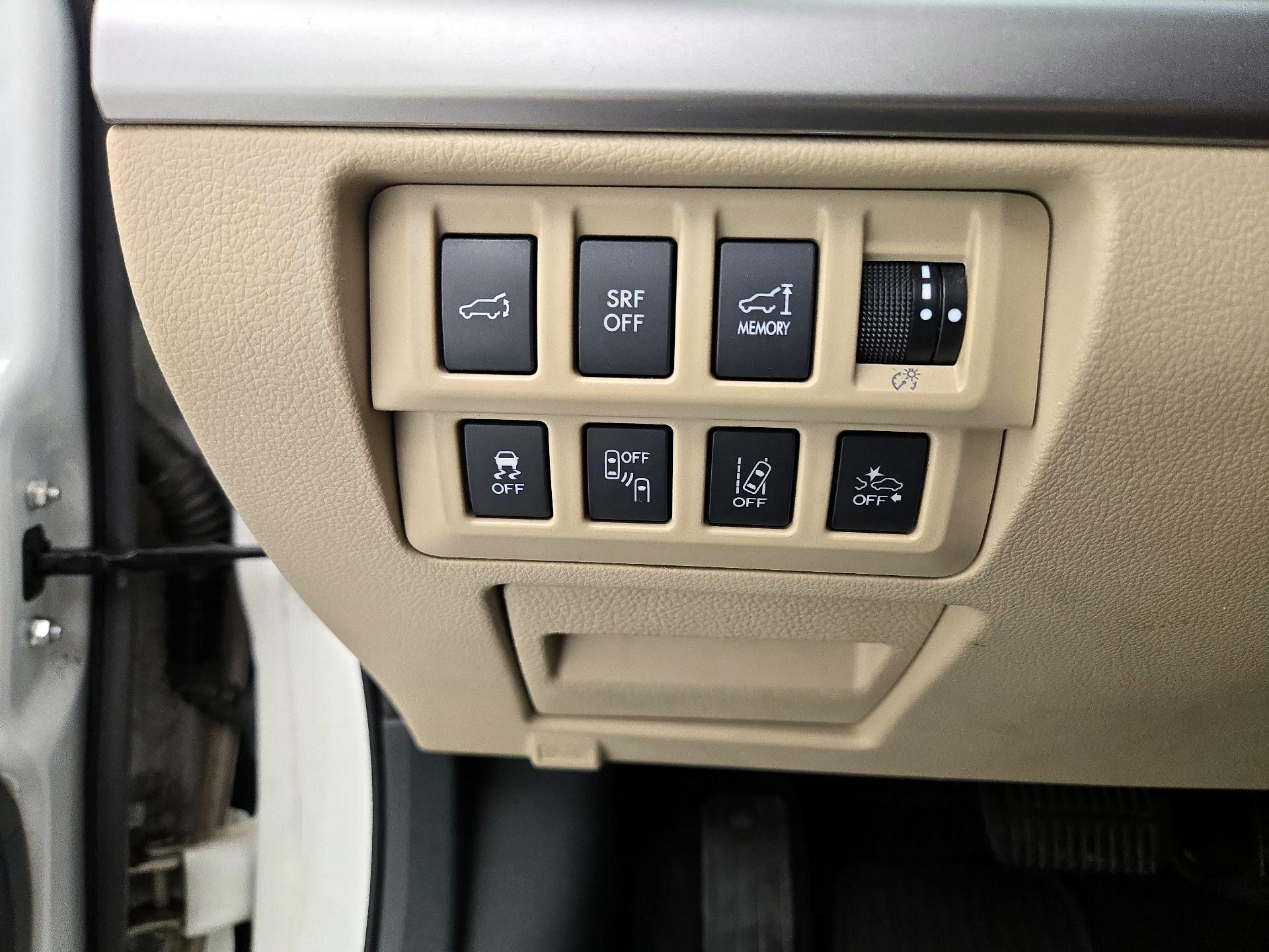 Thumbnail: 2016 Subaru Outback - 13