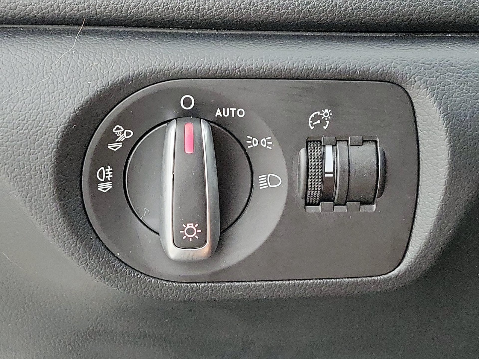 2018 Audi Q3 Premium Plus - Photo 14
