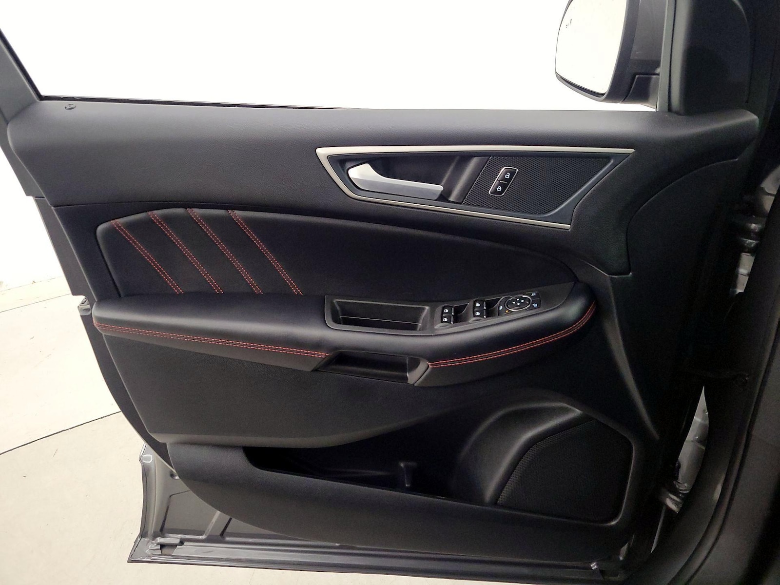 2024 Ford Edge ST-Line - Photo 13