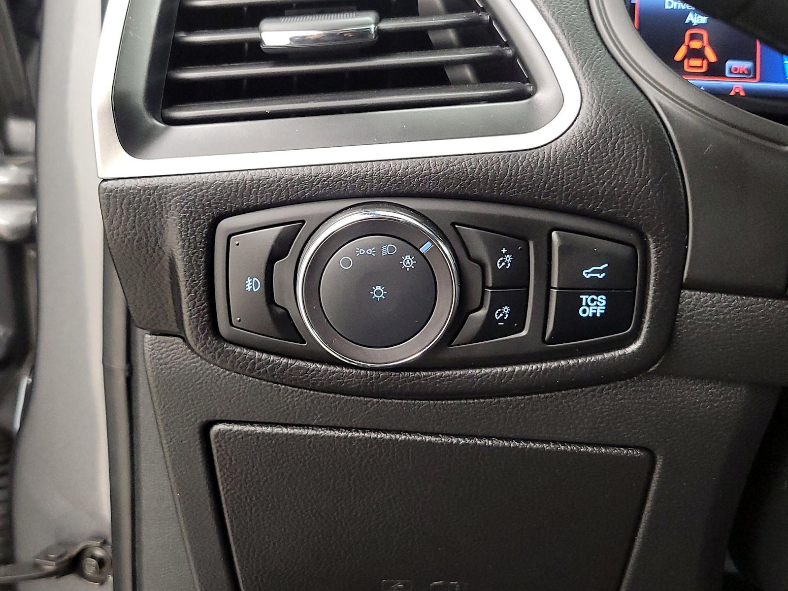 2024 Ford Edge ST-Line - Photo 14