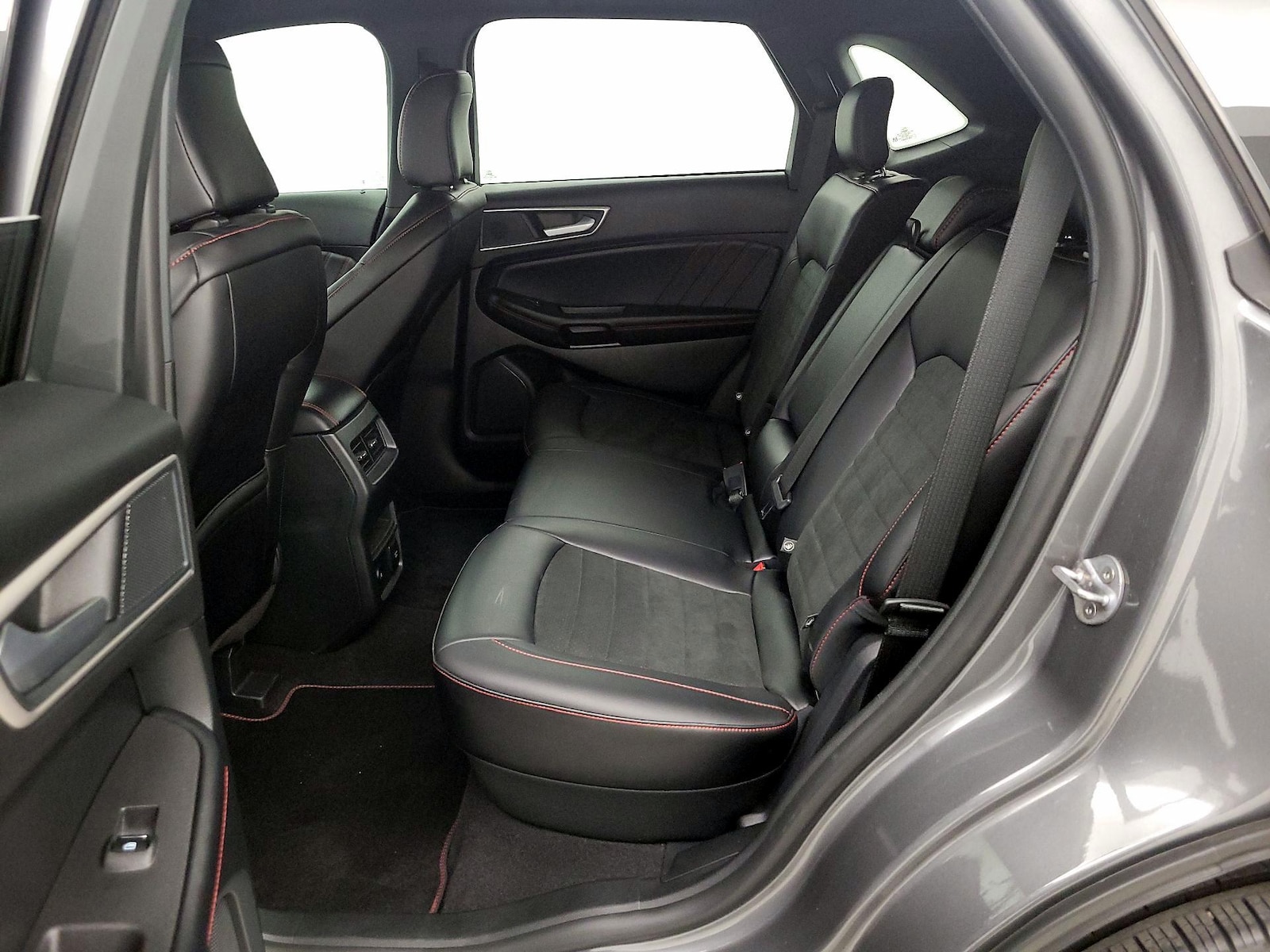 2024 Ford Edge ST-Line - Photo 20