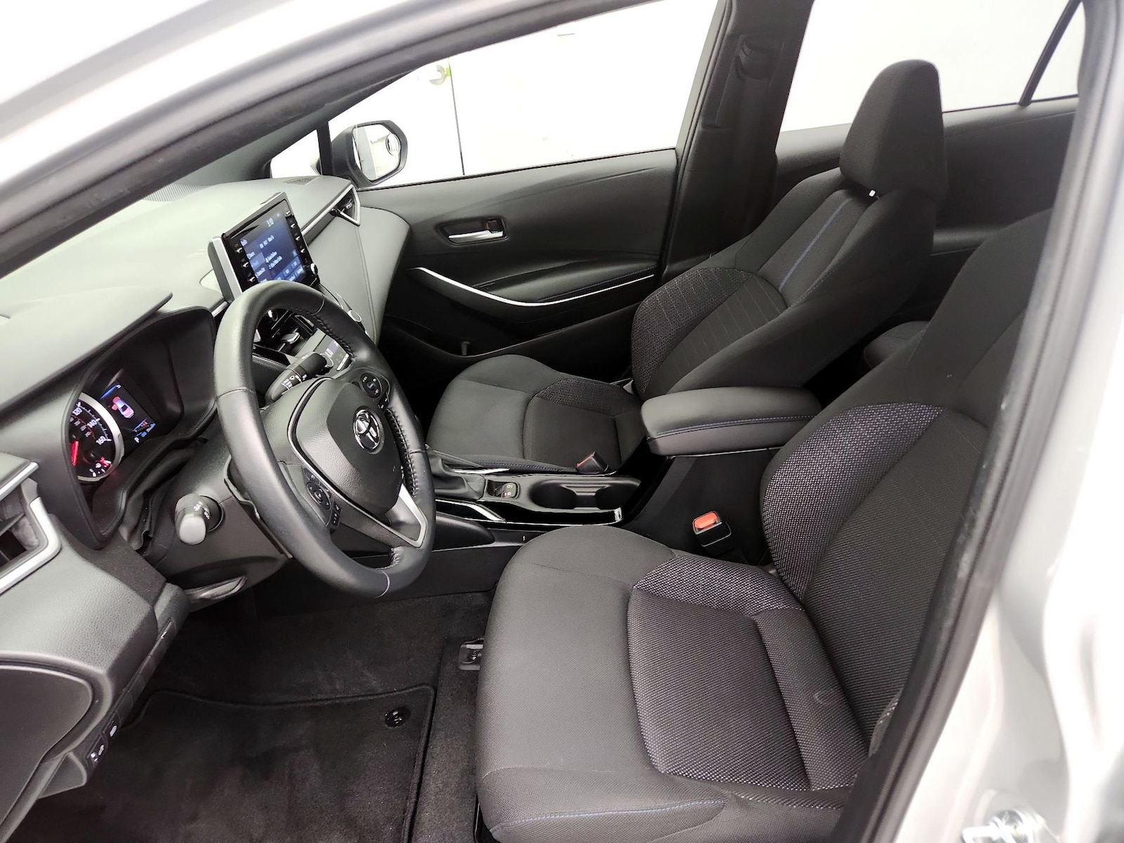 2020 Toyota Corolla SE - Photo 12