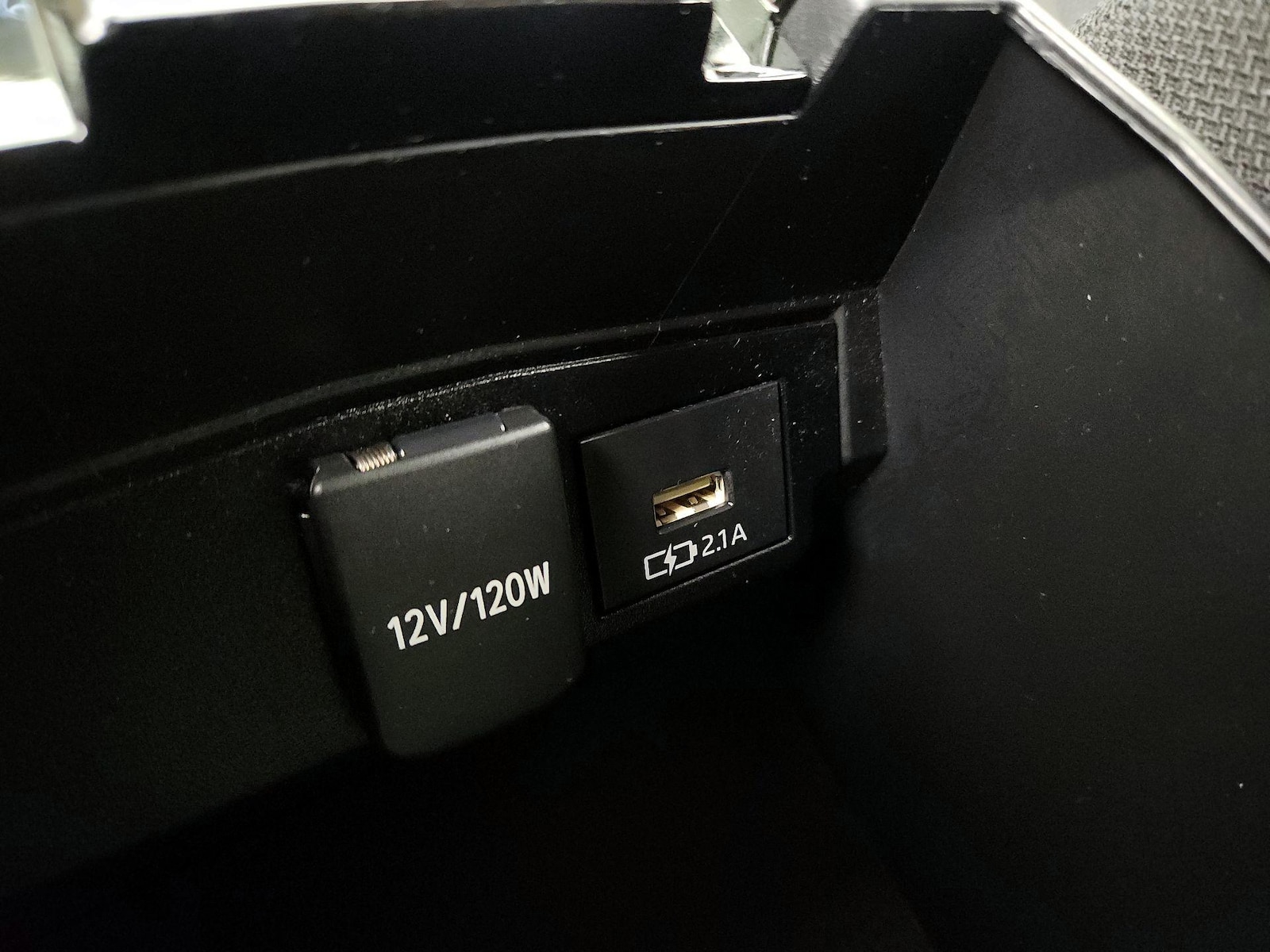 2020 Toyota Corolla SE - Photo 19
