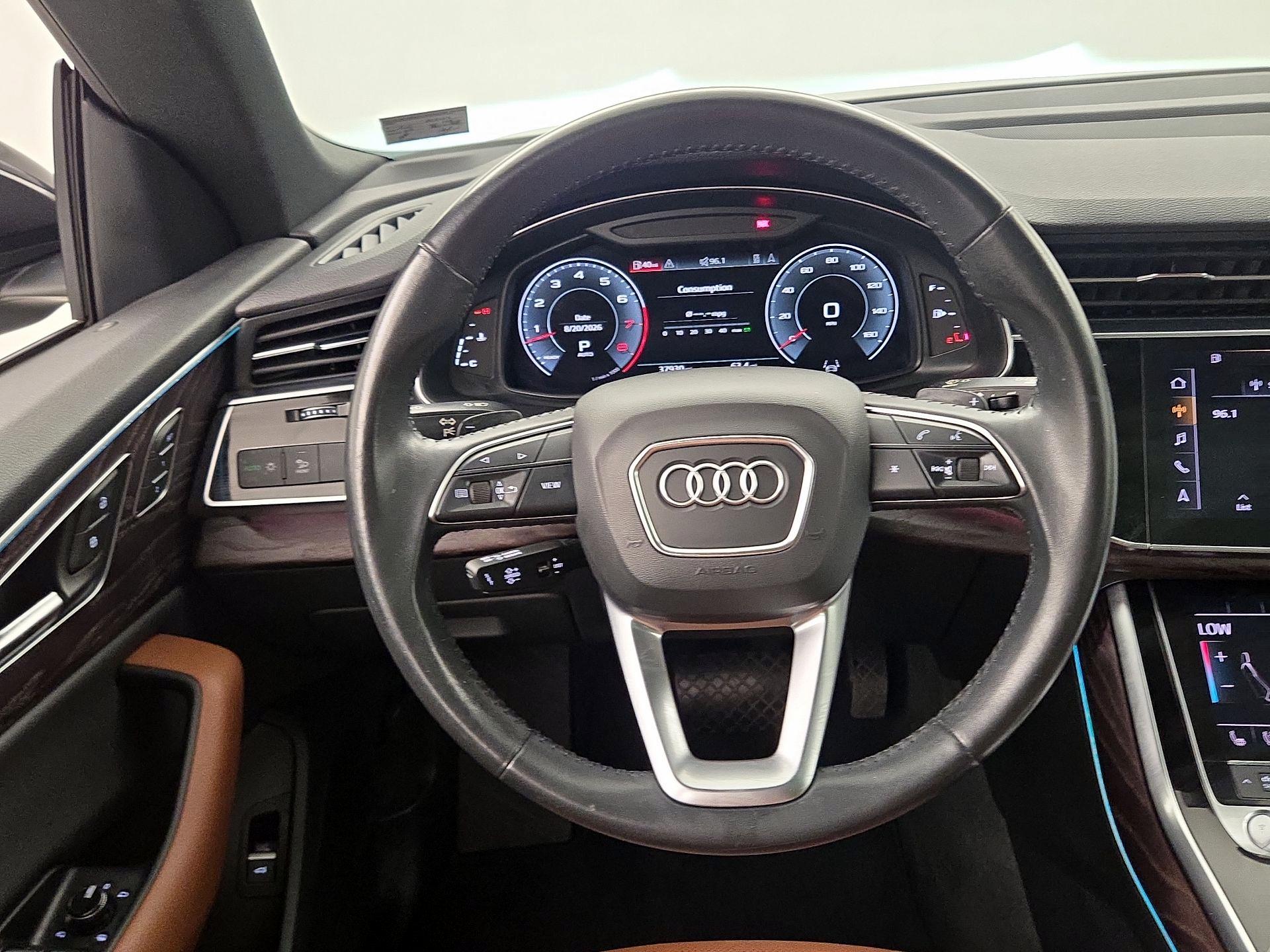 Thumbnail: 2019 Audi Q8 - 10