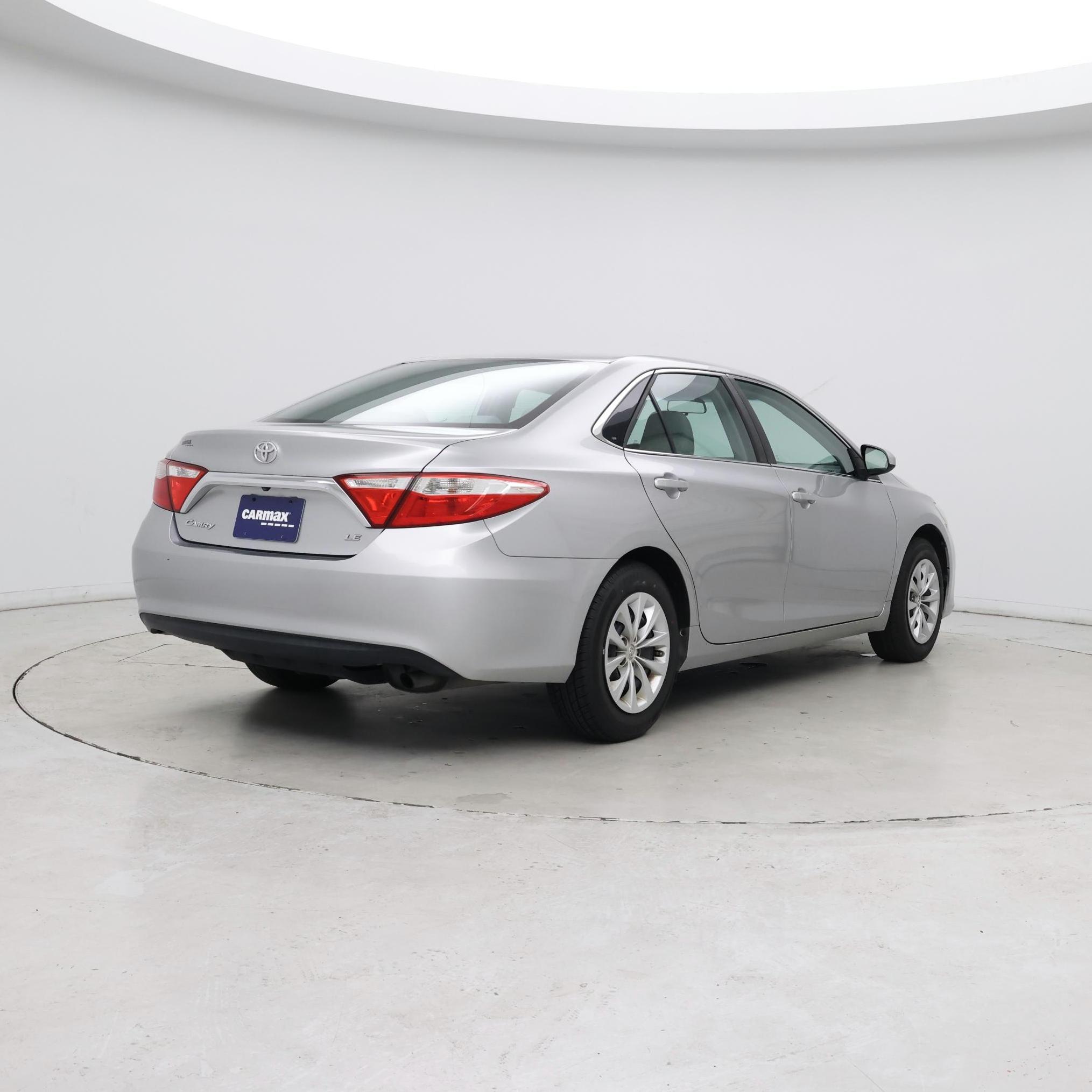 Thumbnail: 2017 Toyota Camry - 8