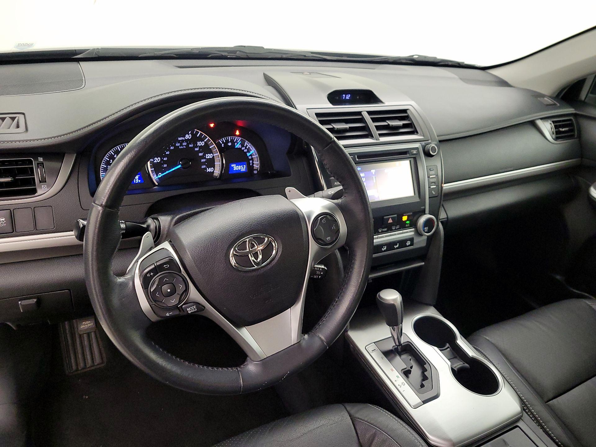 Thumbnail: 2014 Toyota Camry - 9