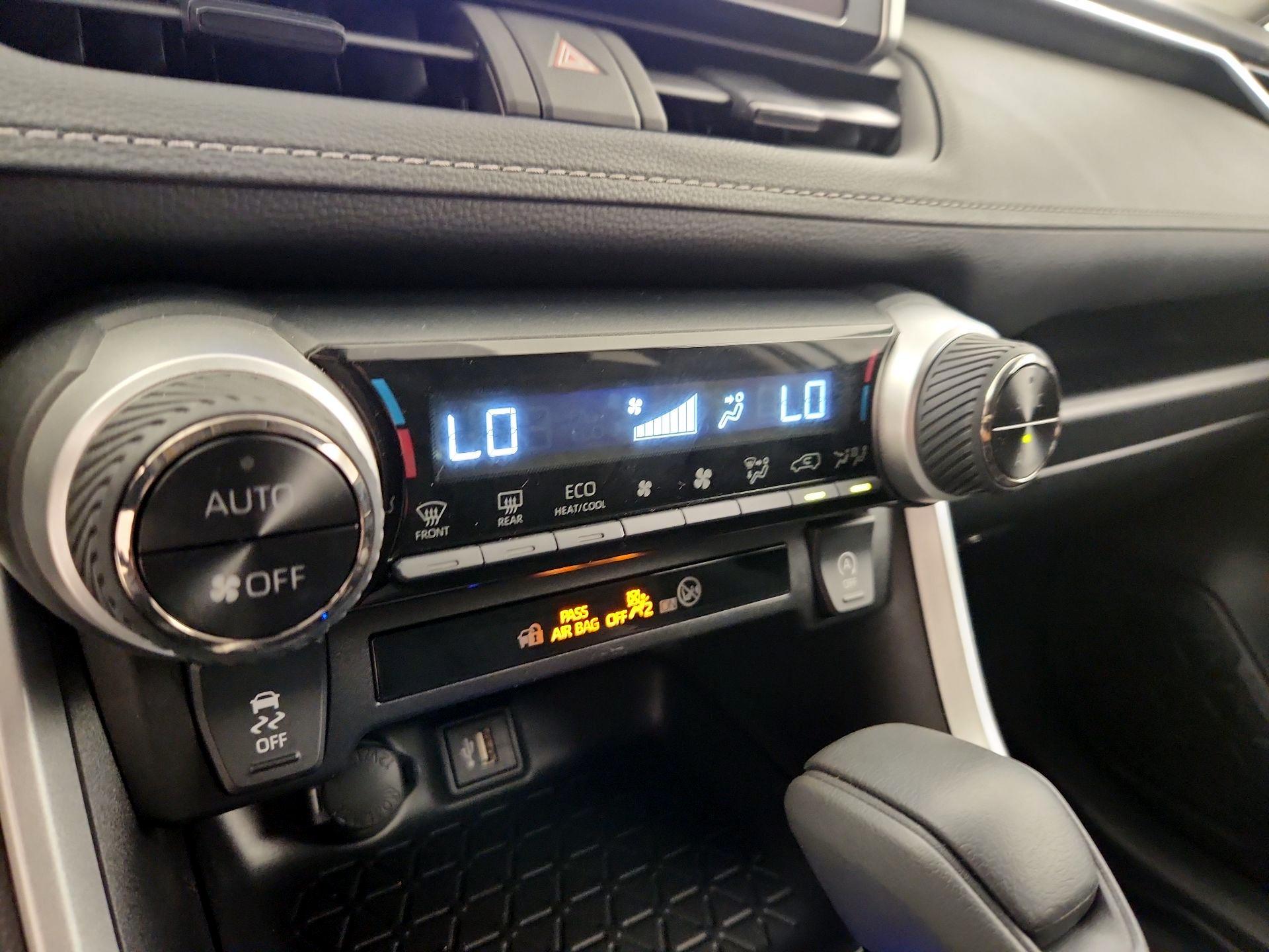 Thumbnail: 2025 Toyota RAV4 - 16