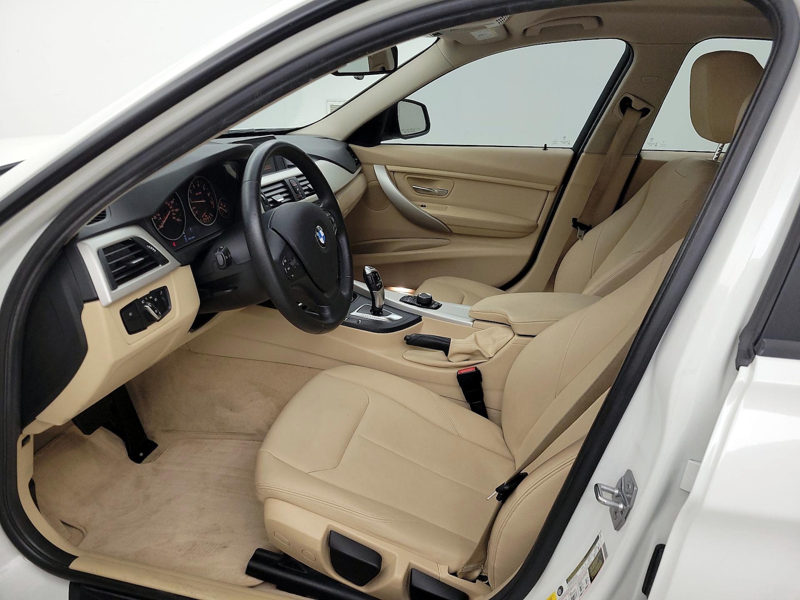 2015 BMW 3 Series 320i - Photo 3