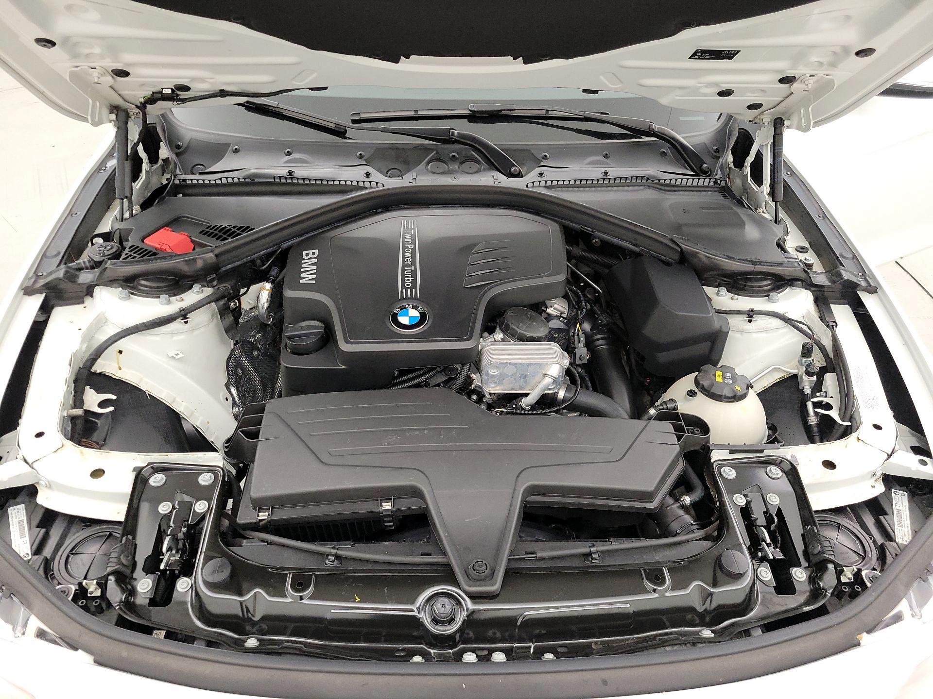 Thumbnail: 2015 BMW 3 Series - 20