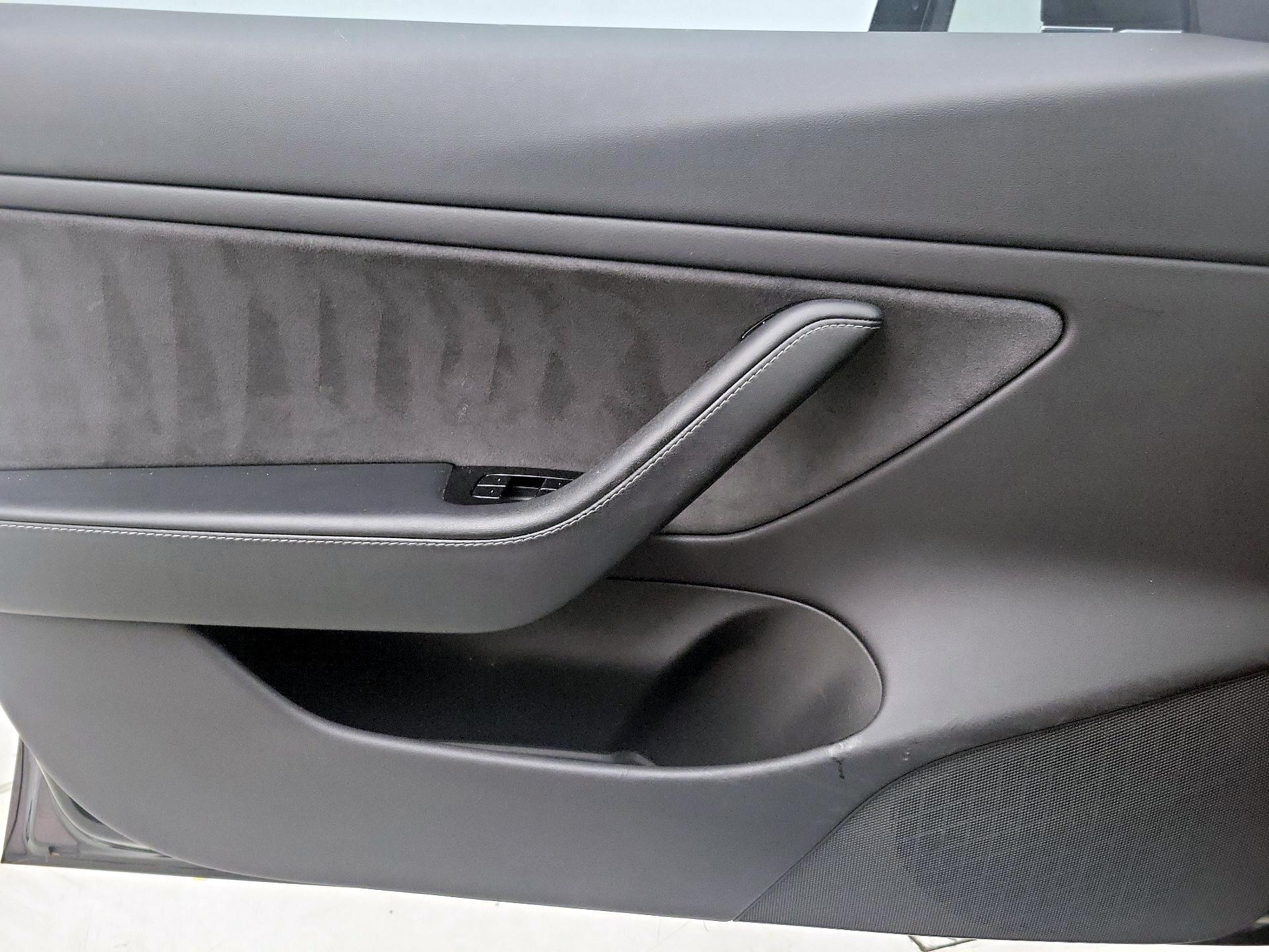 Thumbnail: 2019 Tesla Model 3 - 12
