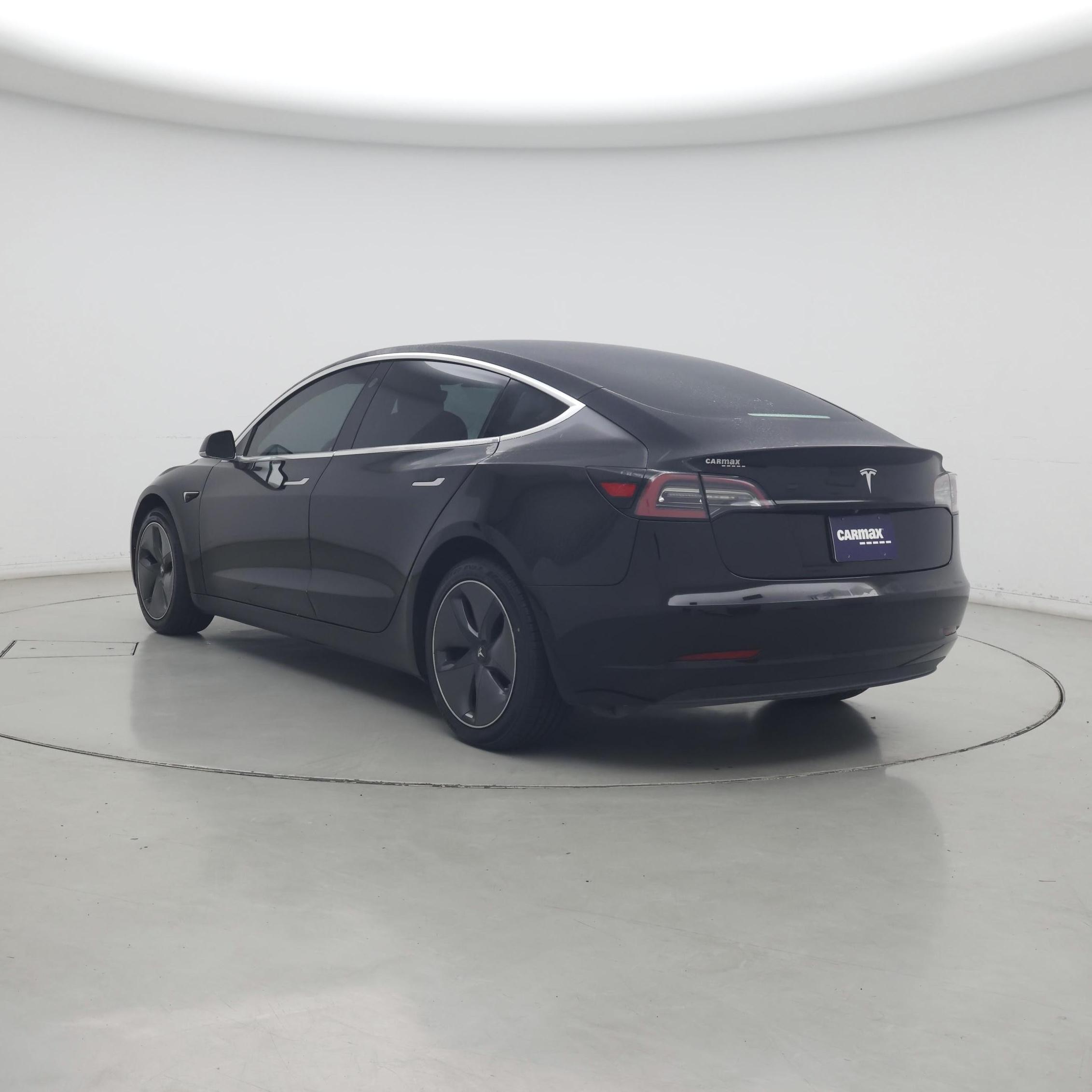 Thumbnail: 2019 Tesla Model 3 - 2
