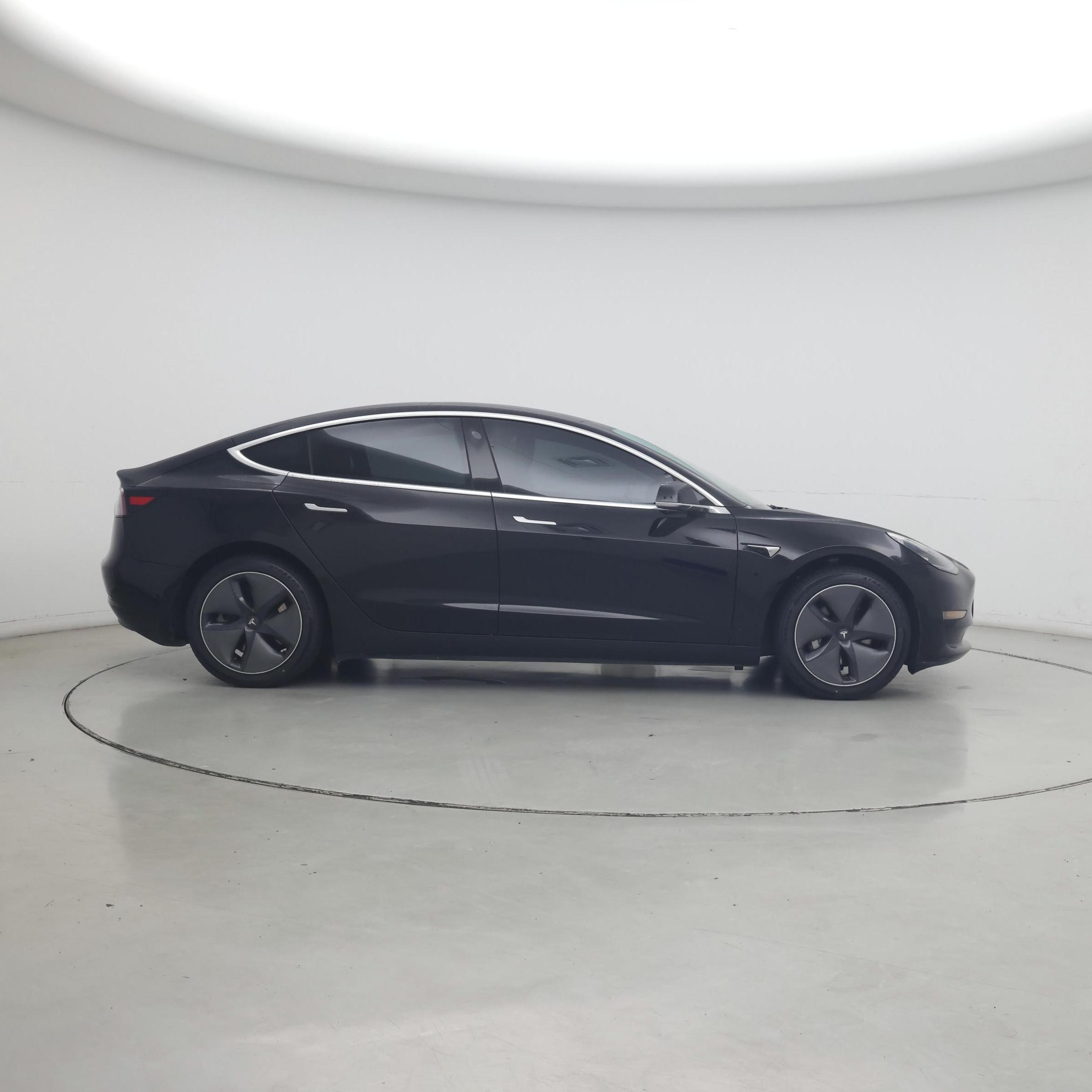 Thumbnail: 2019 Tesla Model 3 - 7