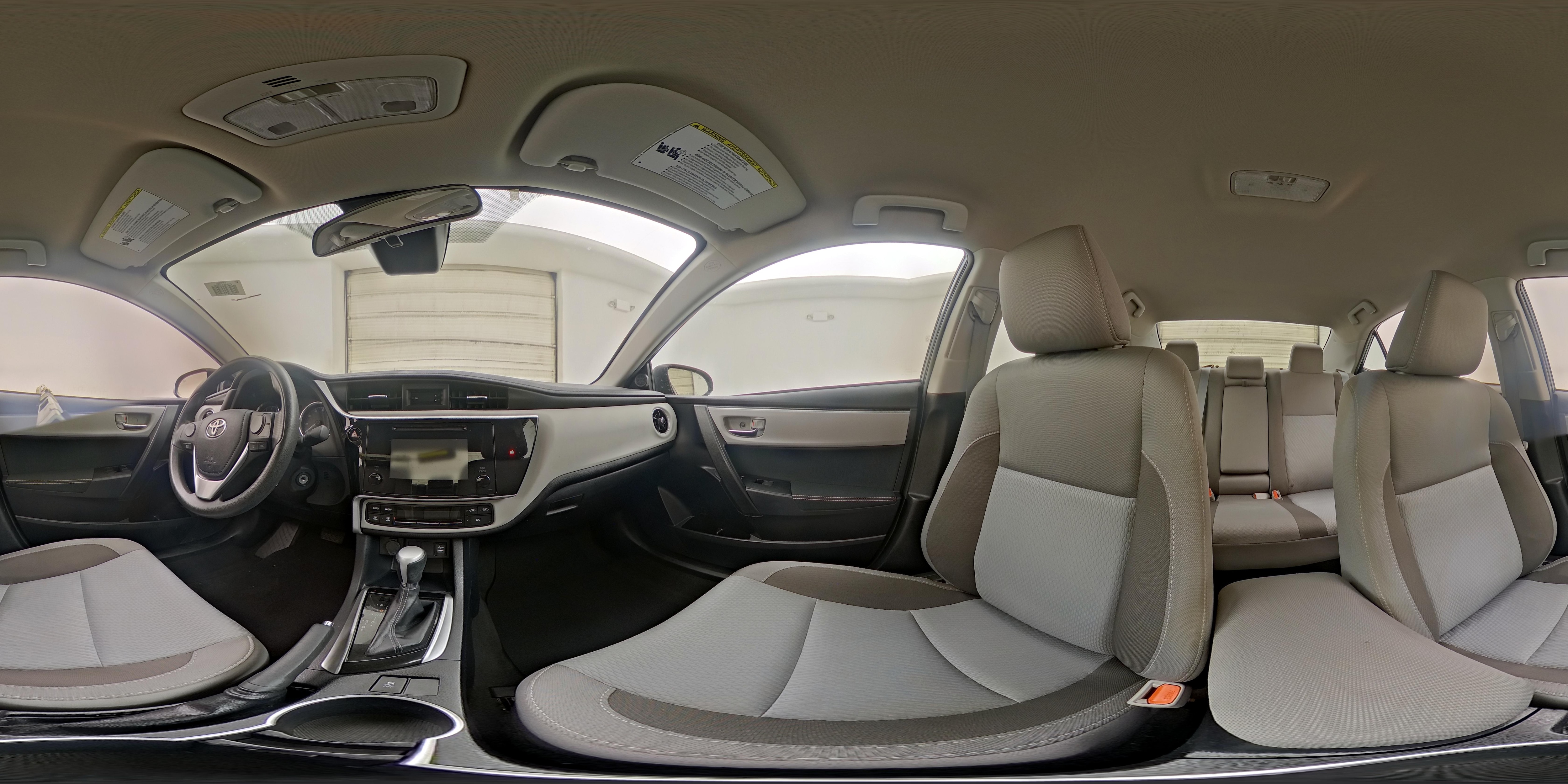 2018 Toyota Corolla LE - Photo 24