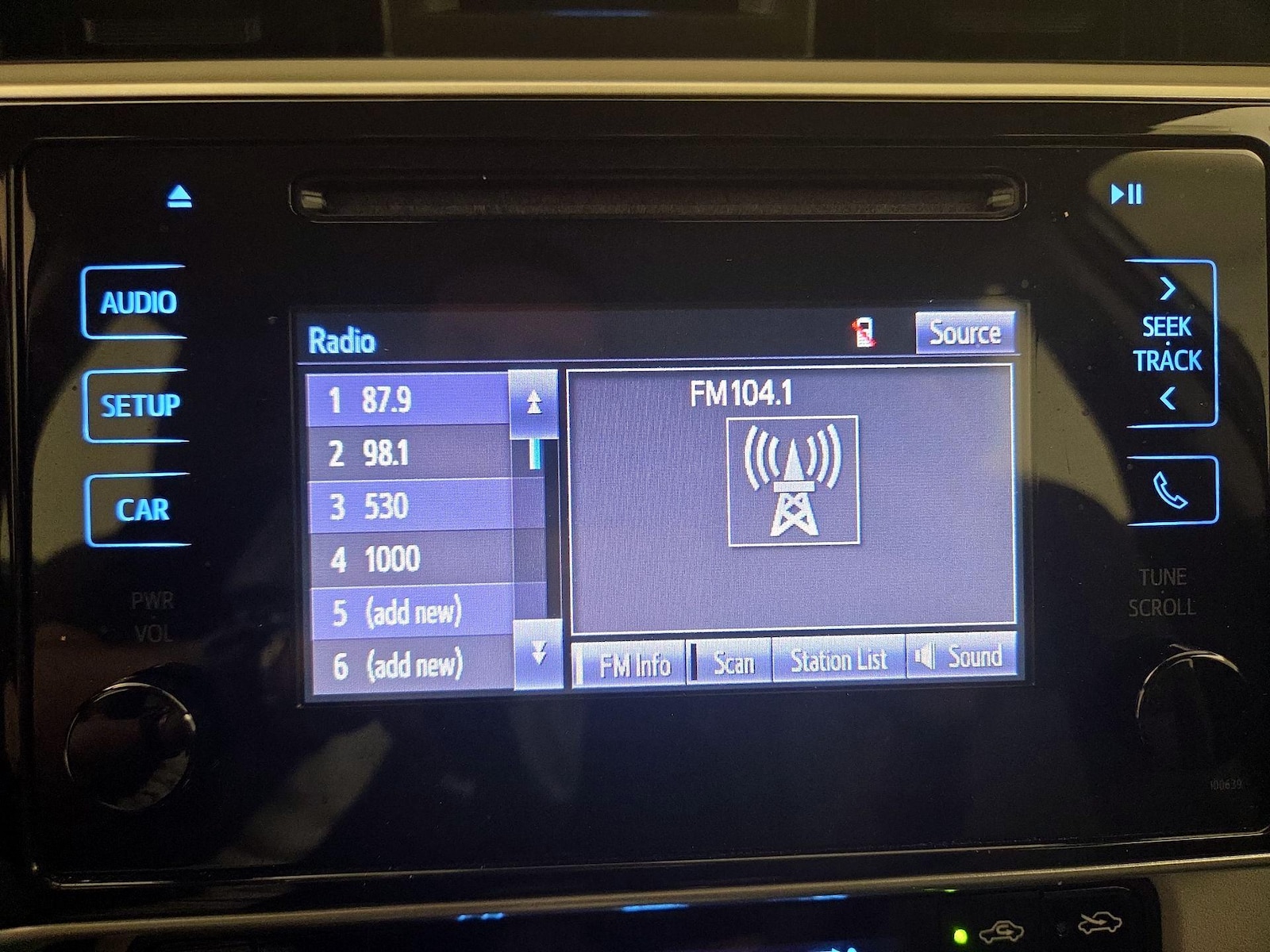 2018 Toyota Corolla LE - Photo 16