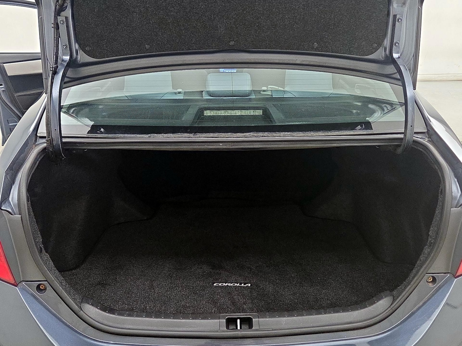 2018 Toyota Corolla LE - Photo 21