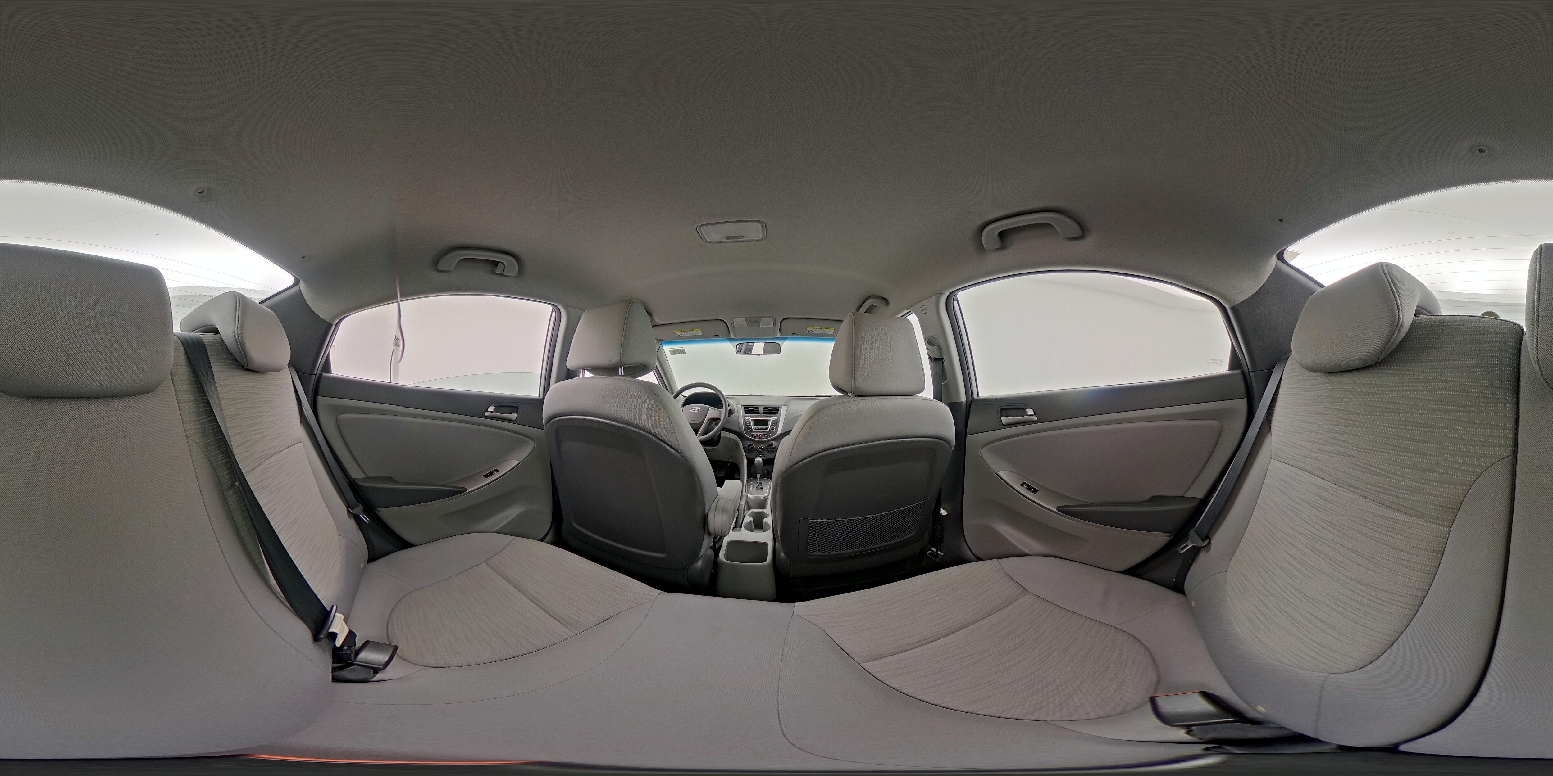 2017 Hyundai Accent SE - Photo 24