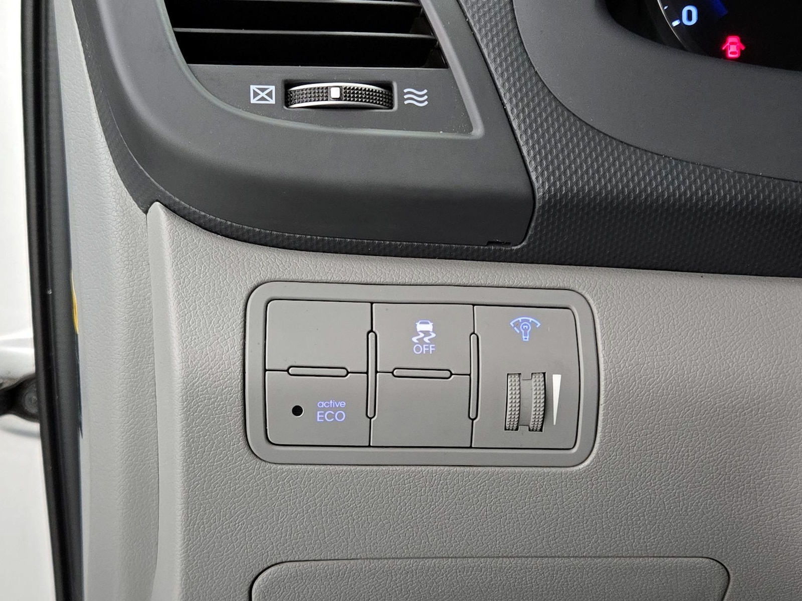 2017 Hyundai Accent SE - Photo 14