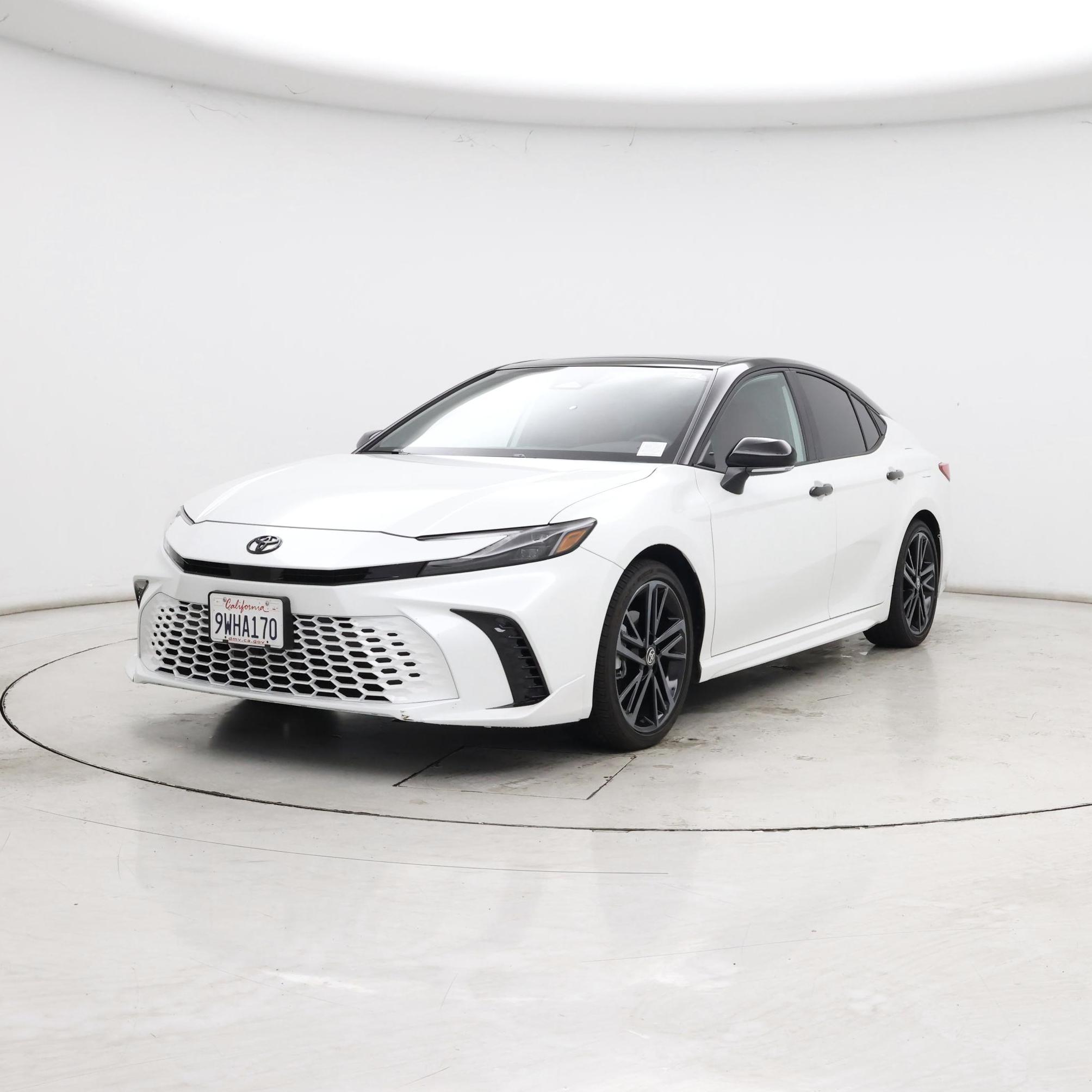 Thumbnail: 2026 Toyota Camry - 4