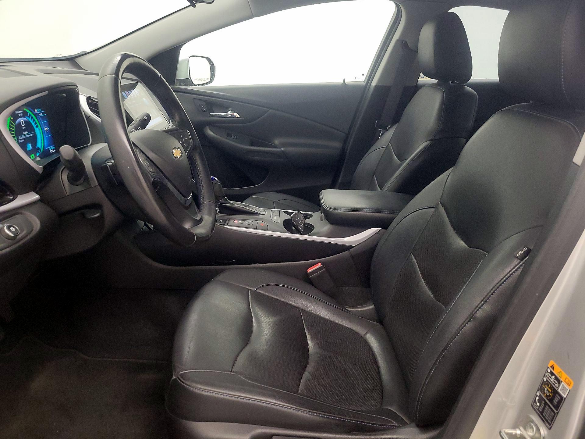 Thumbnail: 2017 Chevrolet Volt - 11