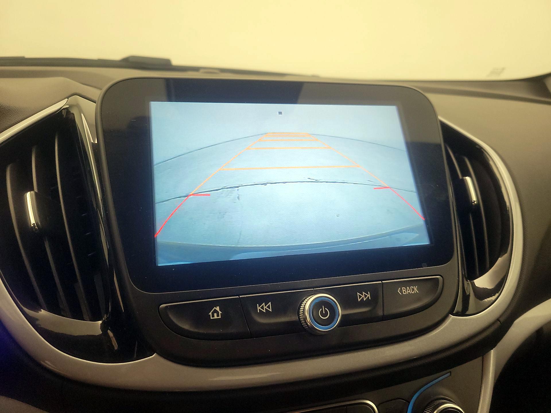 Thumbnail: 2017 Chevrolet Volt - 14
