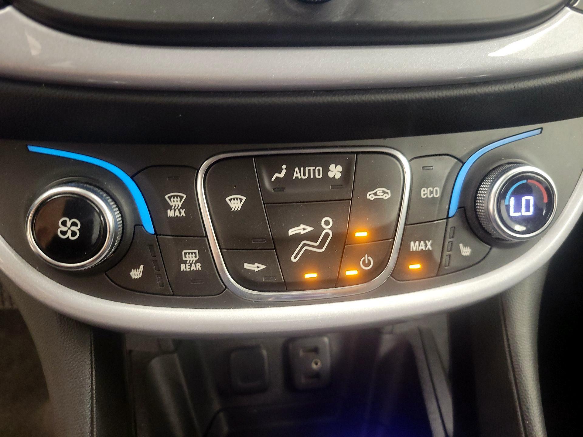 Thumbnail: 2017 Chevrolet Volt - 16