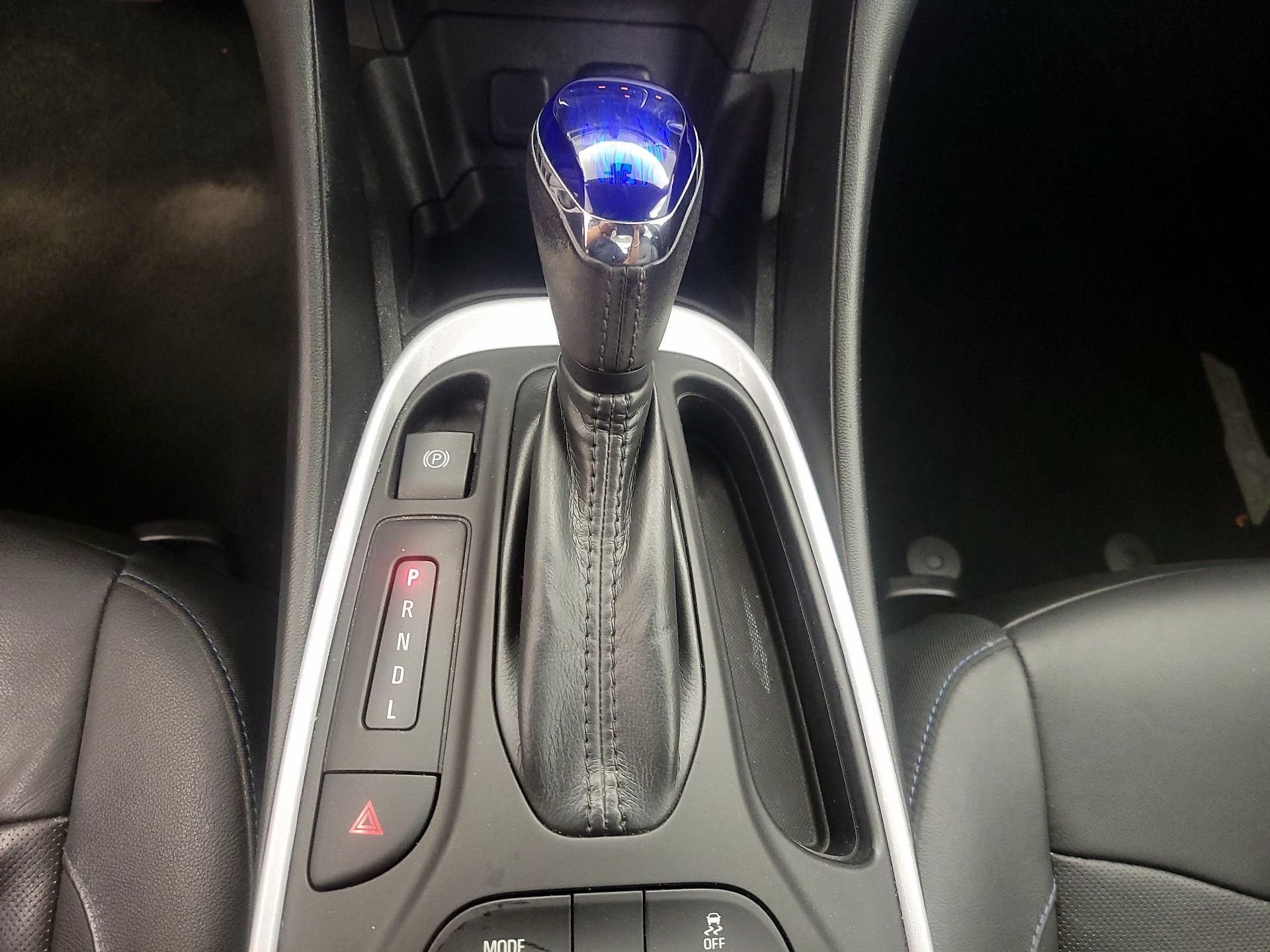 Thumbnail: 2017 Chevrolet Volt - 17