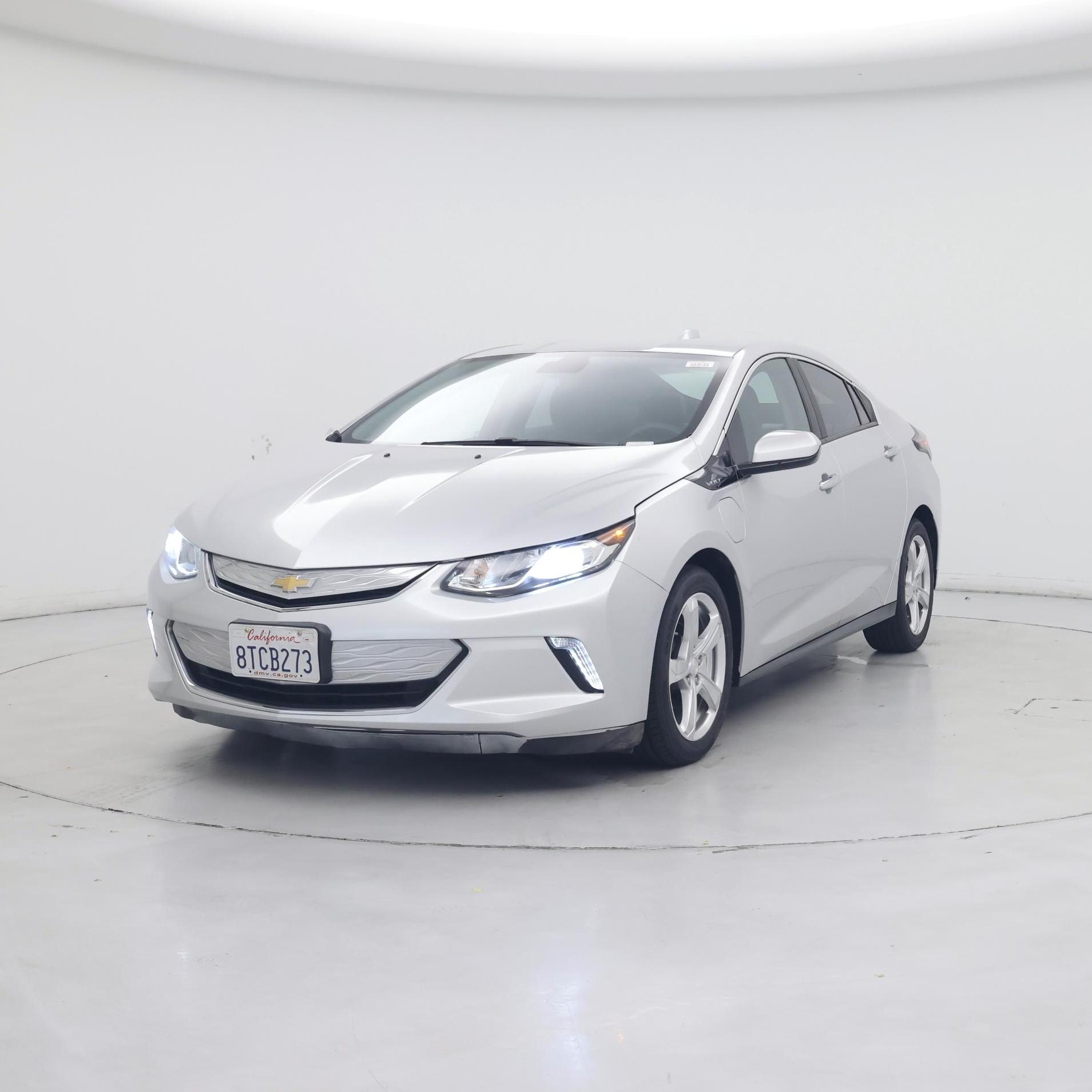 Thumbnail: 2017 Chevrolet Volt - 4