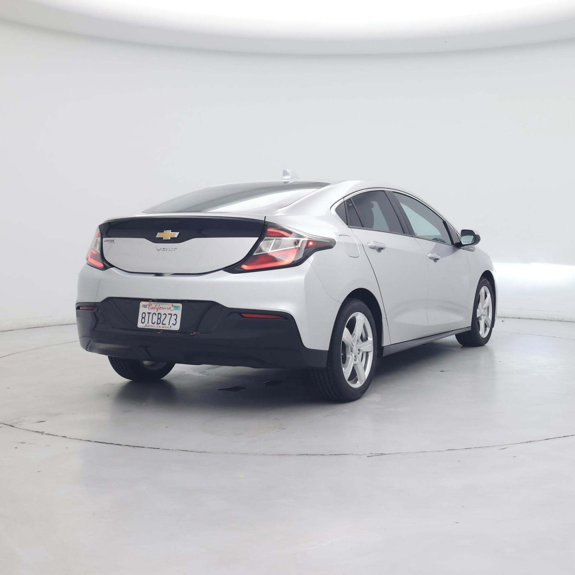 Thumbnail: 2017 Chevrolet Volt - 8