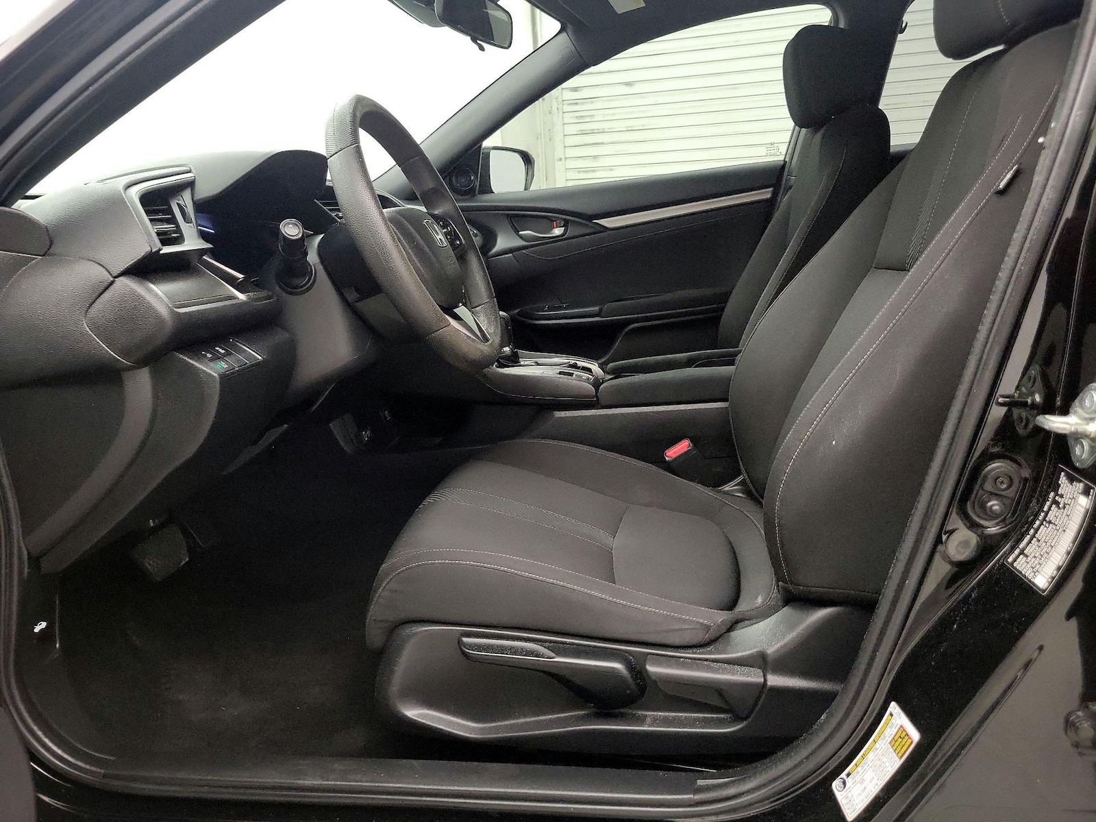 2019 Honda Civic Hatchback EX - Photo 10