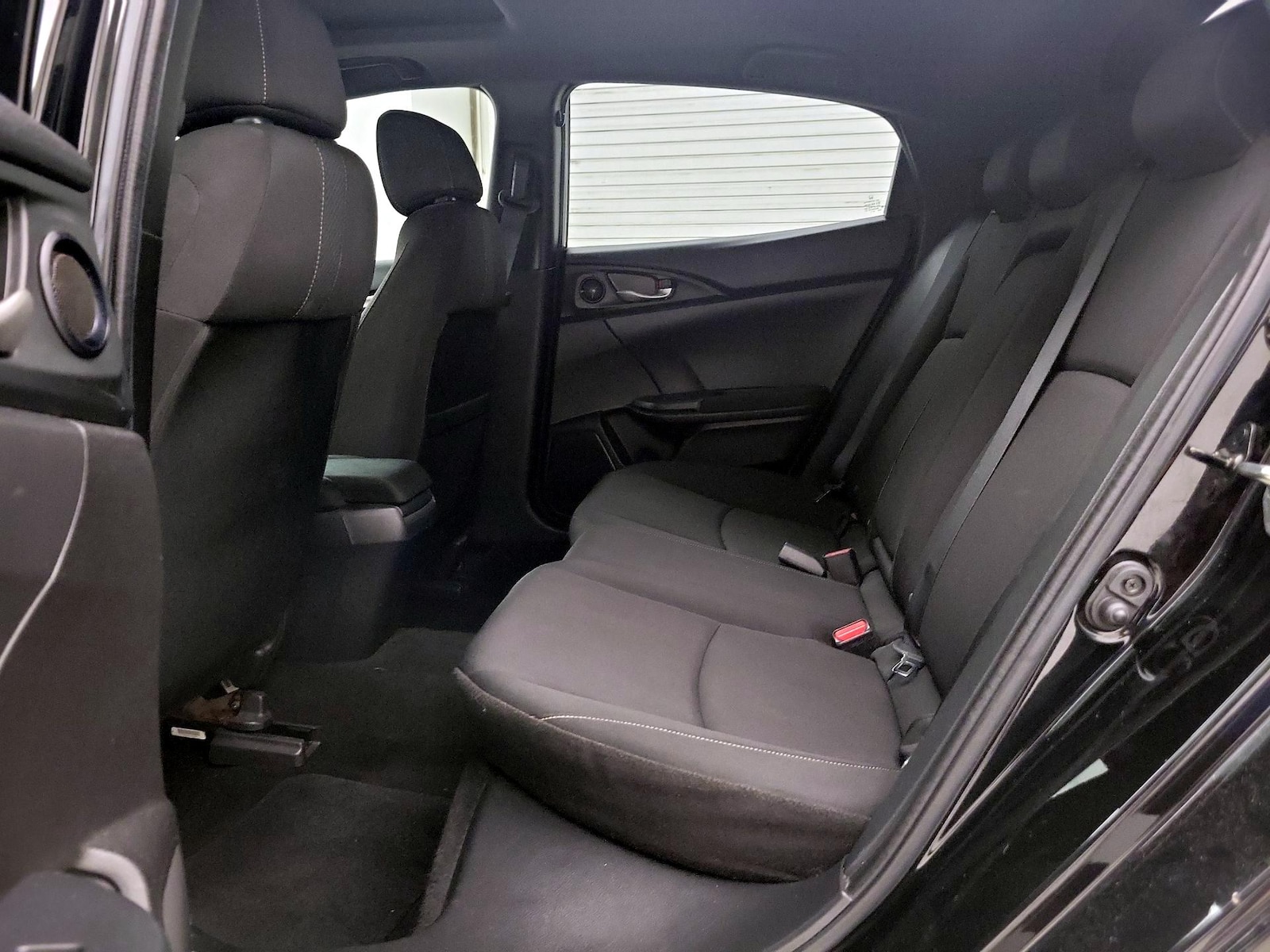 2019 Honda Civic Hatchback EX - Photo 17