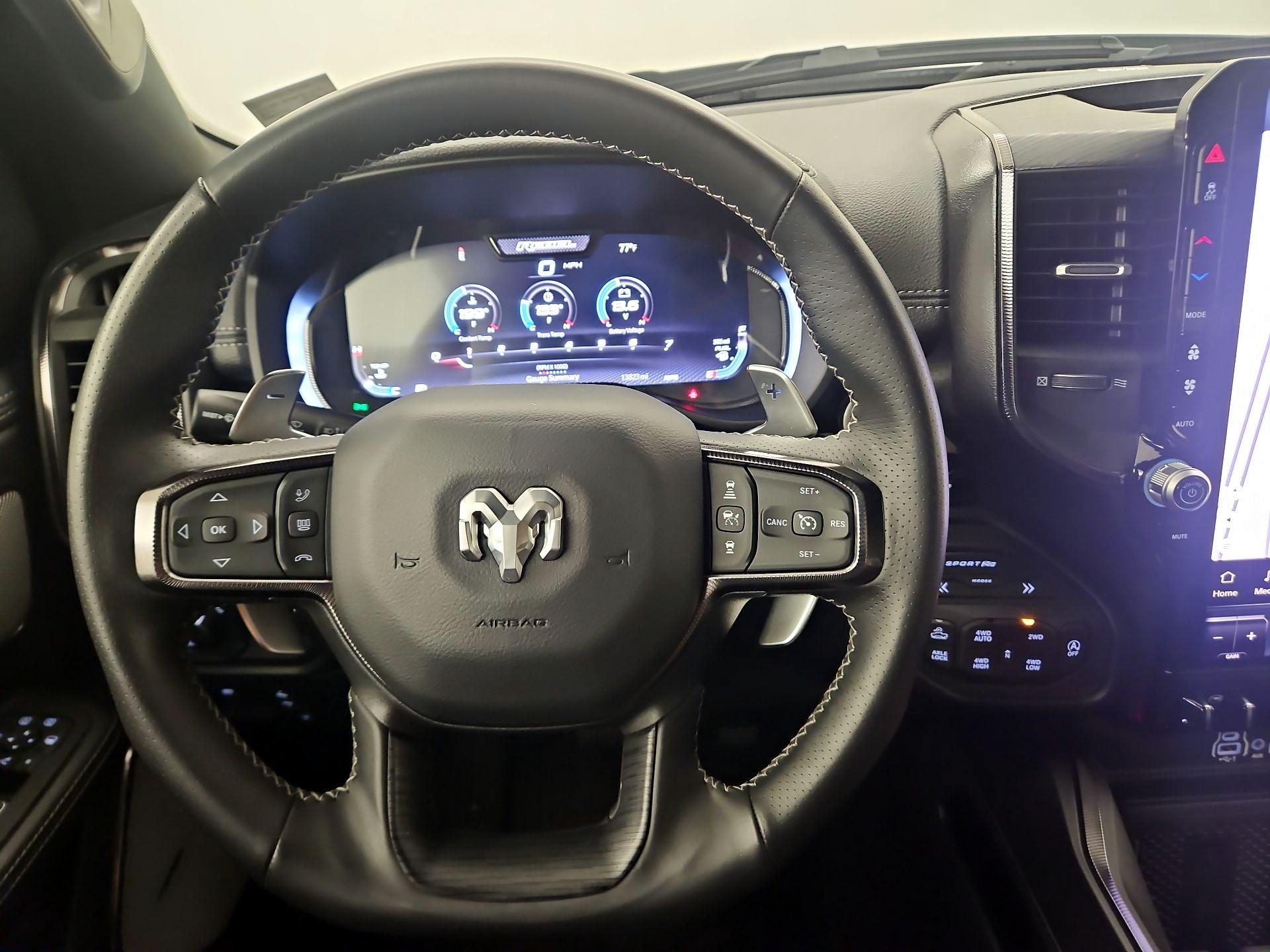 Thumbnail: 2025 RAM 1500 - 9