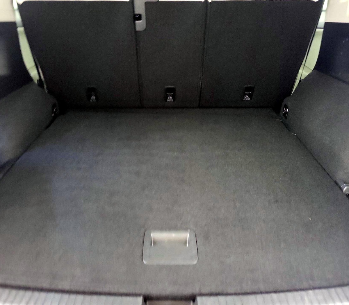 Trunk/Cargo (Seats Up)