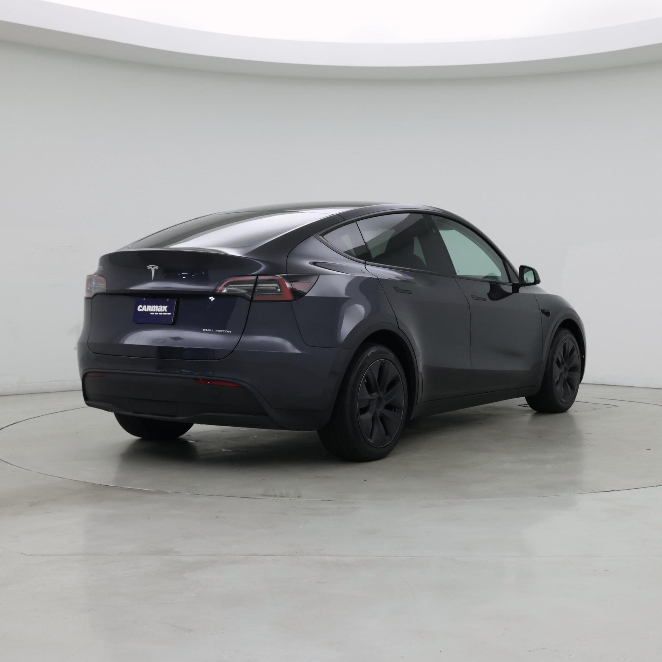 Thumbnail: 2025 Tesla Model Y - 8