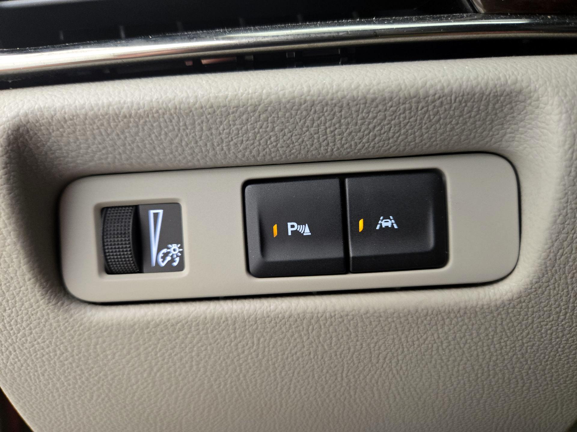 Thumbnail: 2019 Cadillac ATS - 13