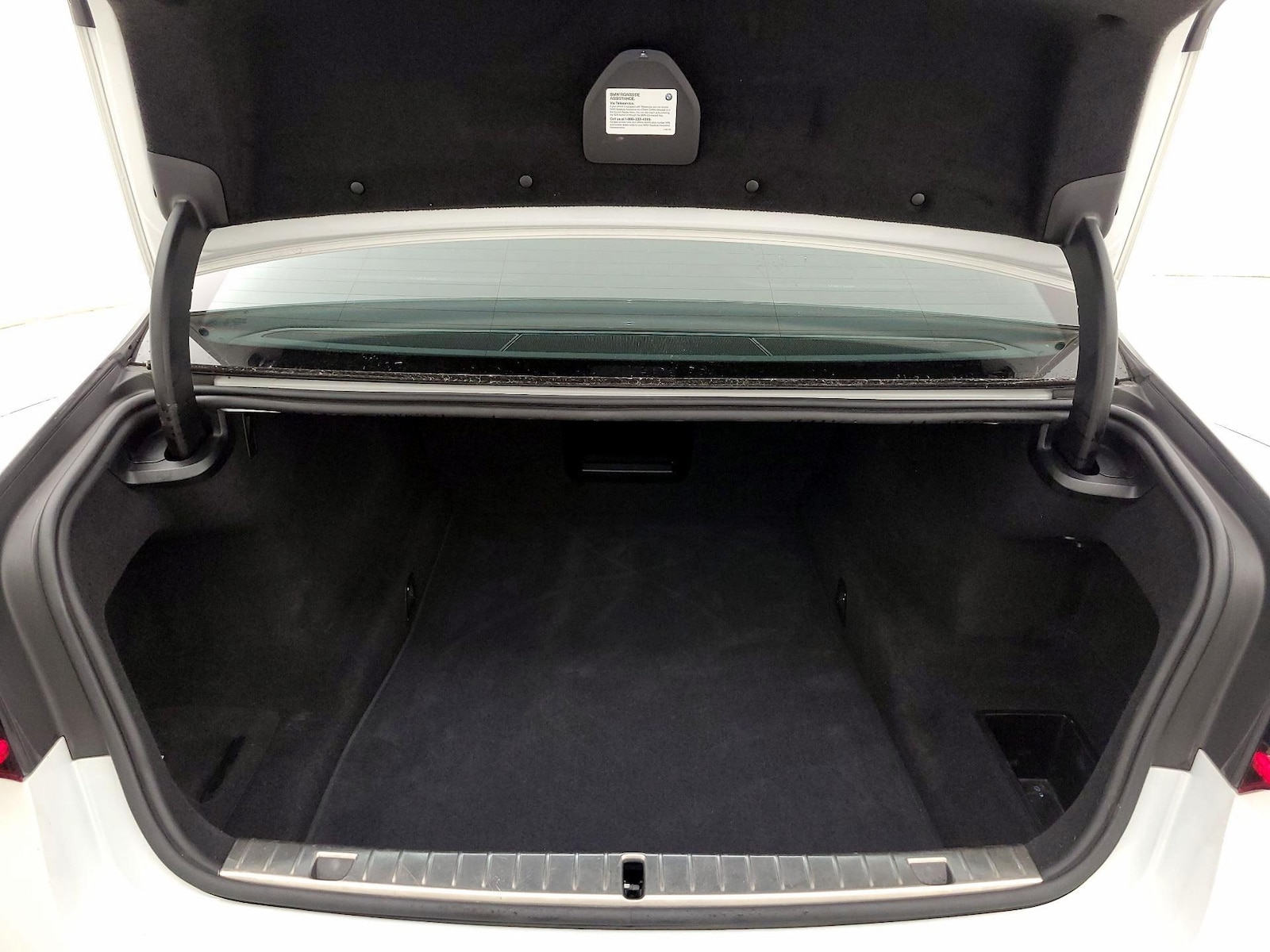 2021 BMW 7 Series 740i - Photo 23