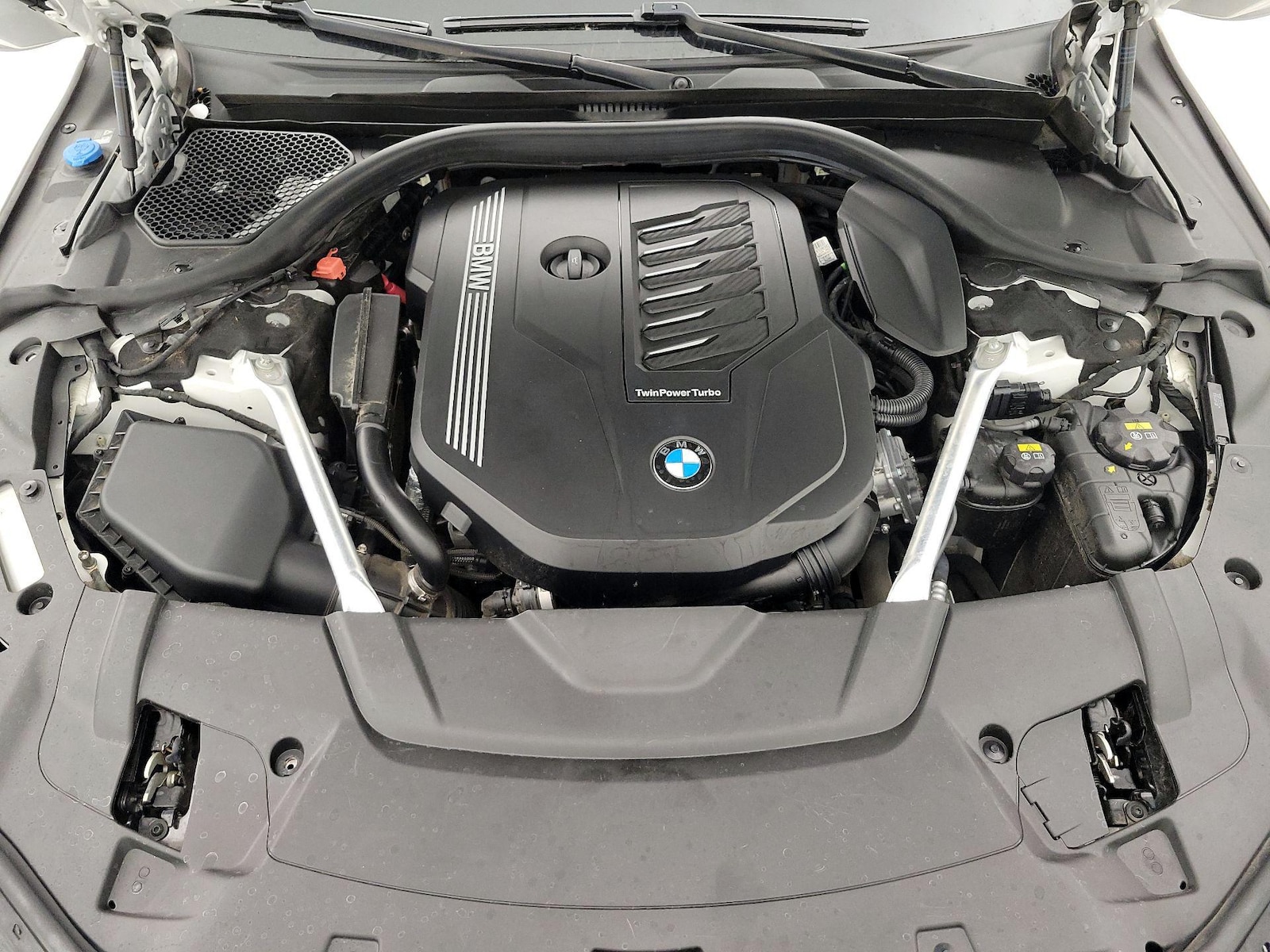 2021 BMW 7 Series 740i - Photo 24