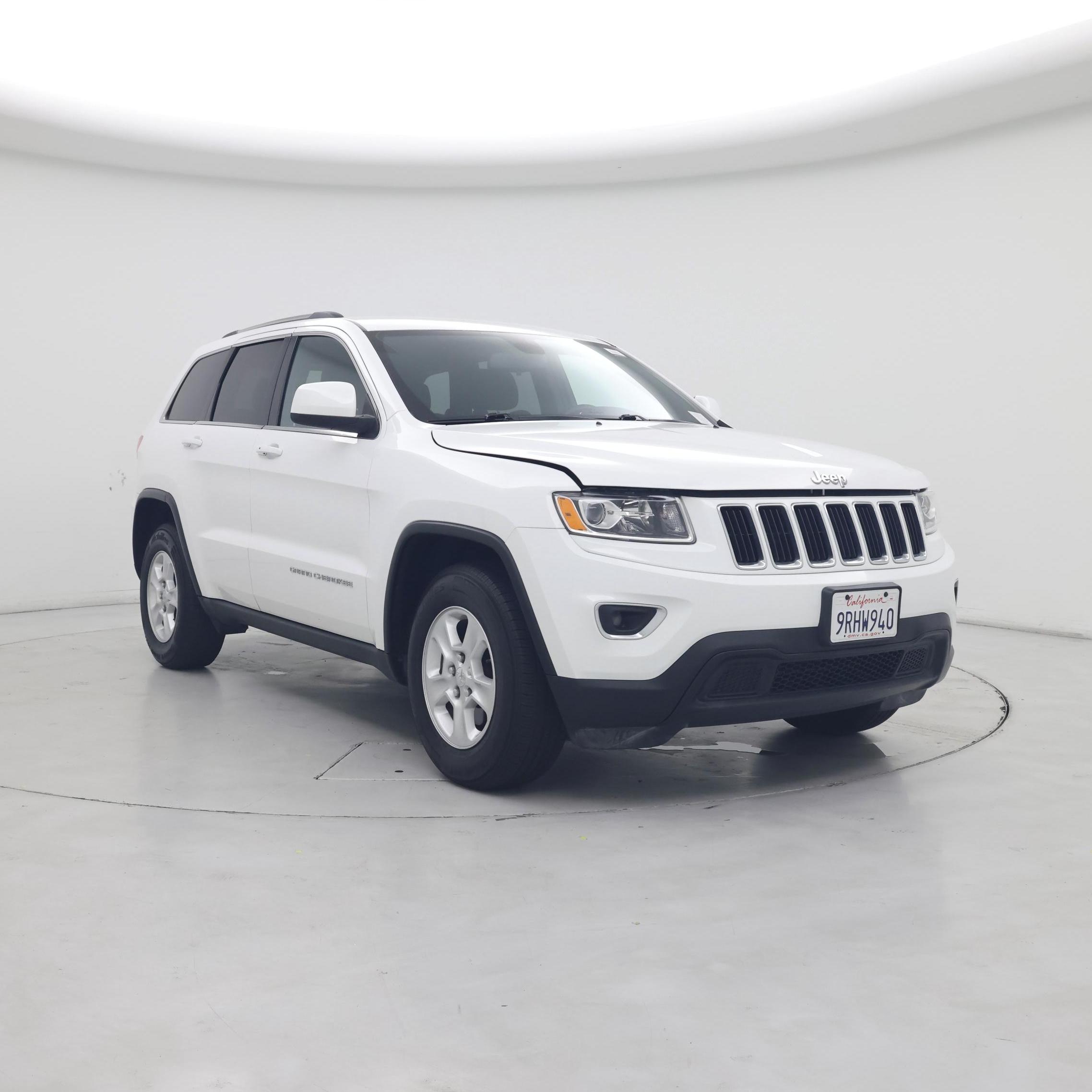 White 2014 Jeep Grand Cherokee SUV / Crossover 4X2 Automatic