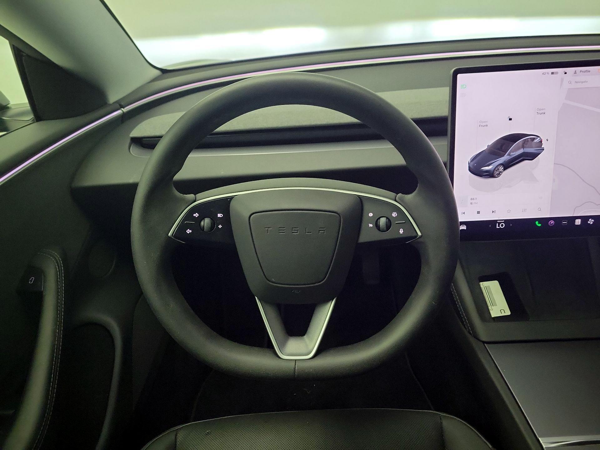 Thumbnail: 2025 Tesla Model 3 - 10