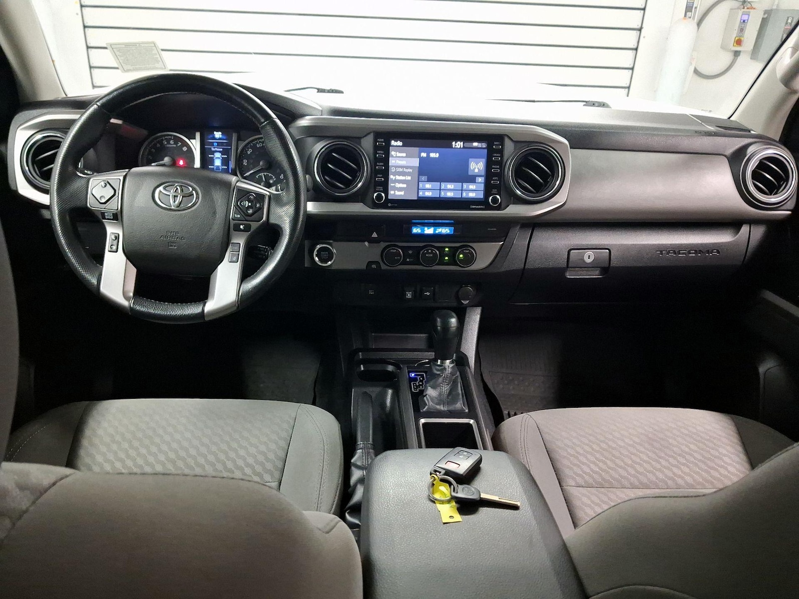 2023 Toyota Tacoma SR5 - Photo 10