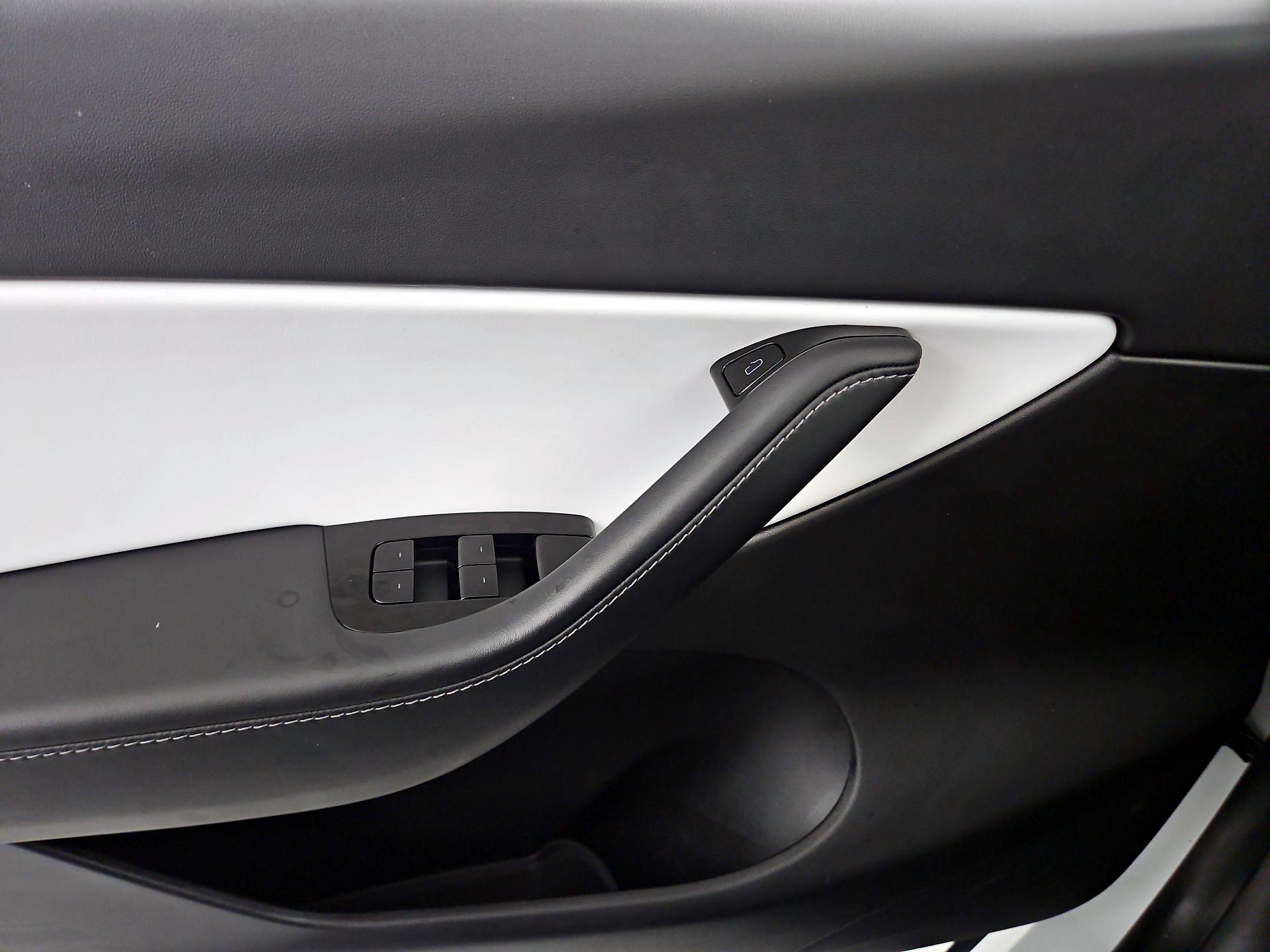 Thumbnail: 2021 Tesla Model Y - 10
