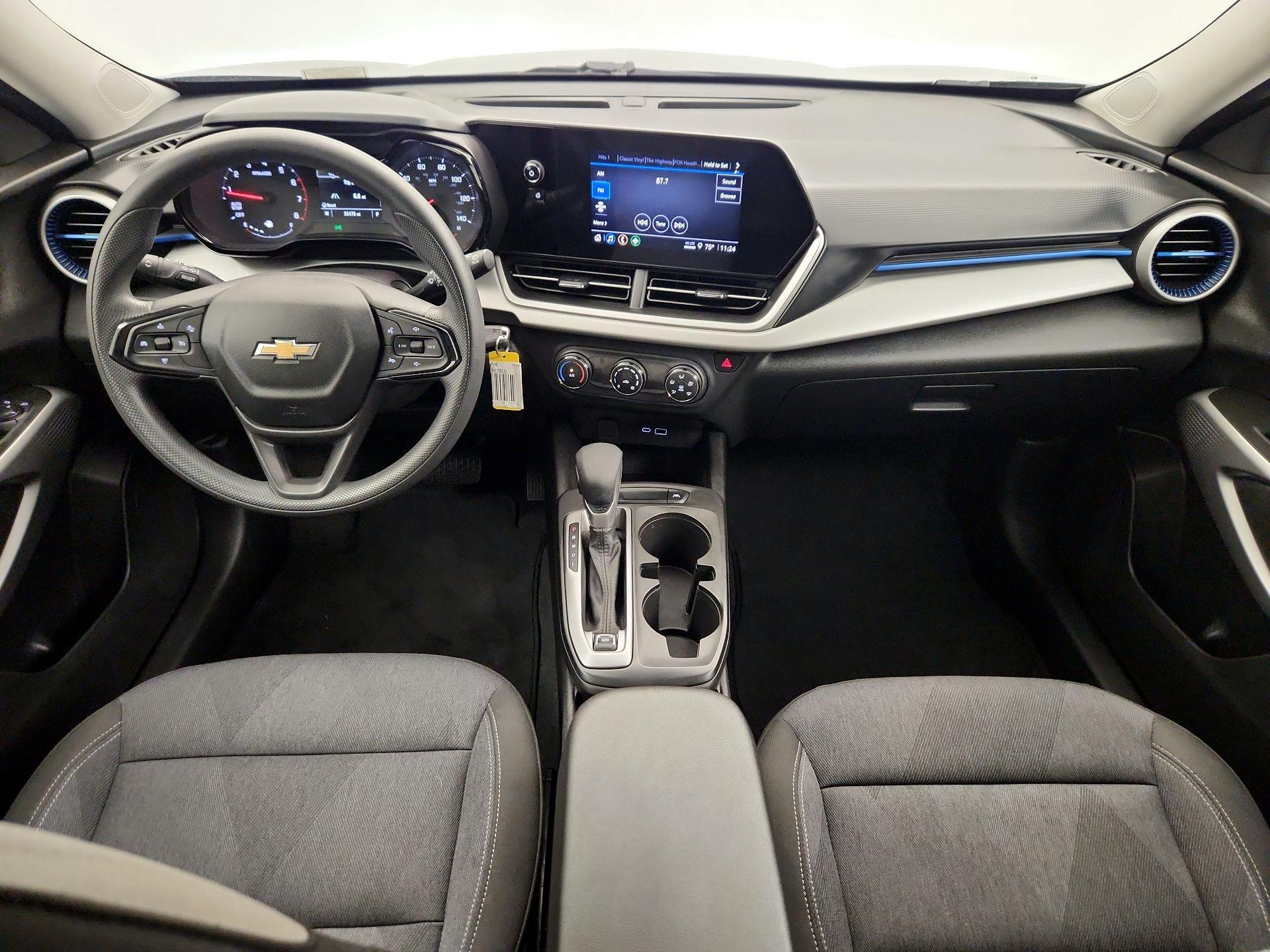 Thumbnail: 2024 Chevrolet Trax - 9
