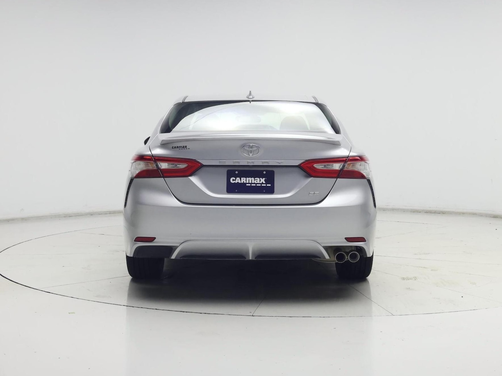 2019 Toyota Camry SE - Photo 7
