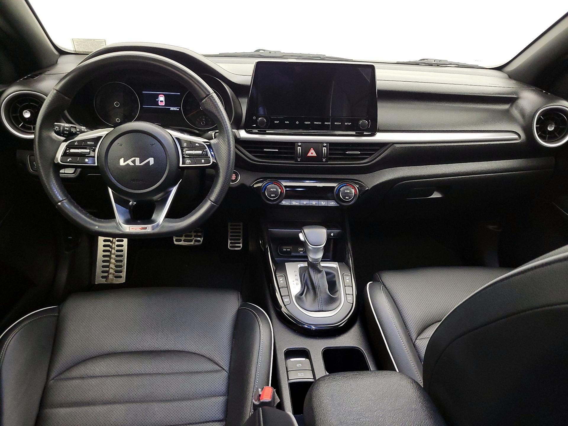 Thumbnail: 2024 Kia Forte - 9