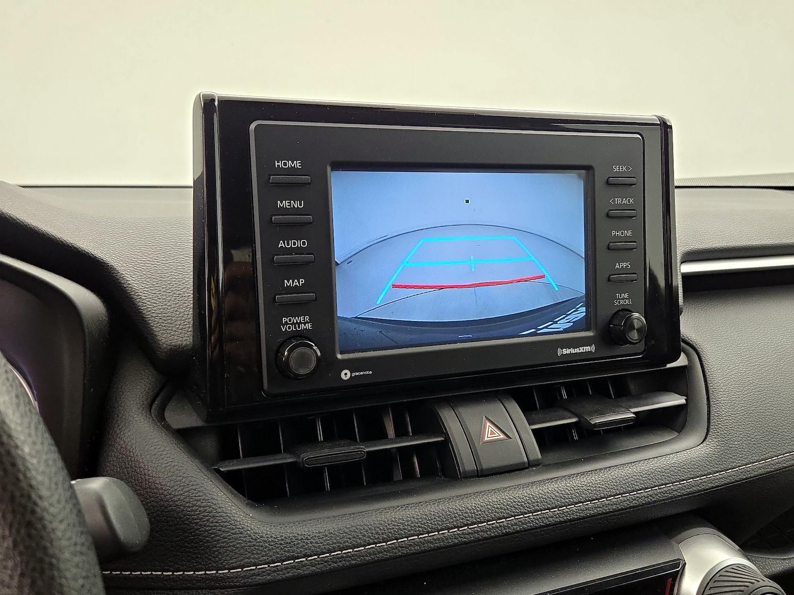 2020 Toyota RAV4 LE - Photo 15